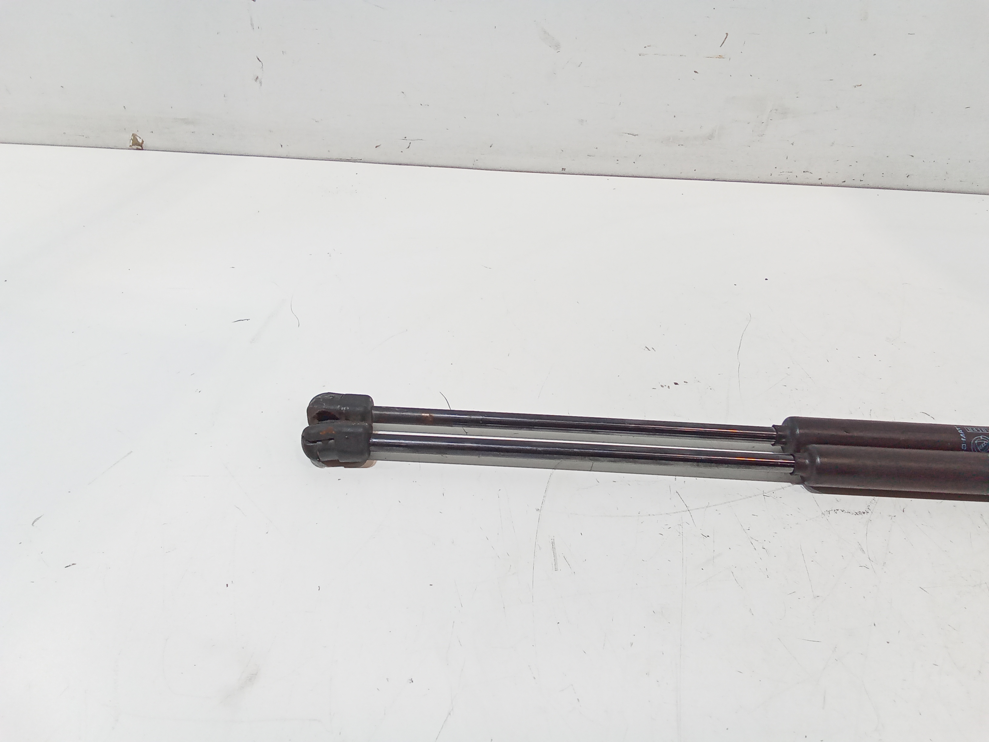 Pistoncini cofano Post. per Lancia Ypsilon 2 Serie (2006 - 2010)