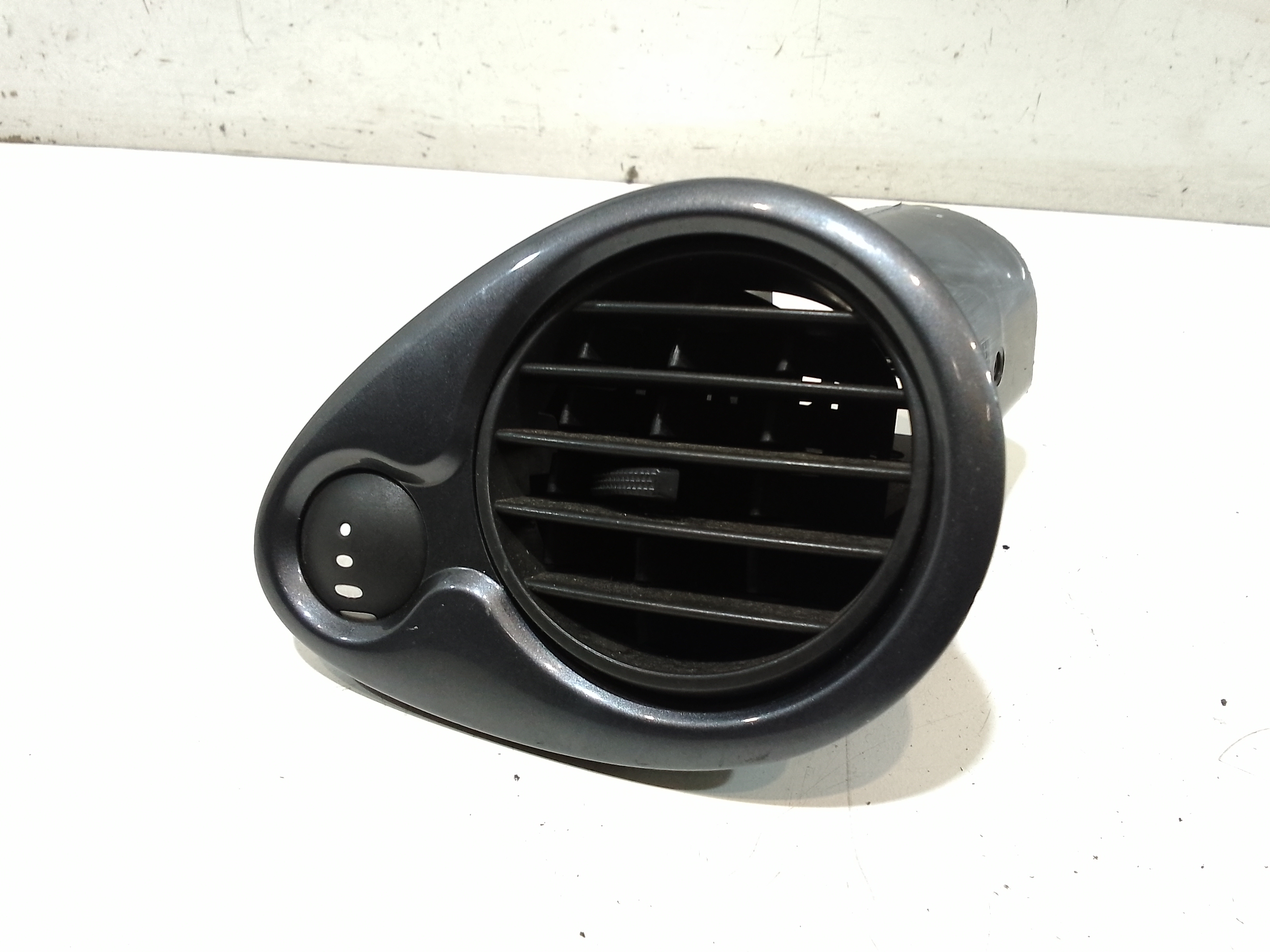 Bocchetta aria cruscotto lato passeggero per Renault Clio Serie (04>08) (2004 - 2008)