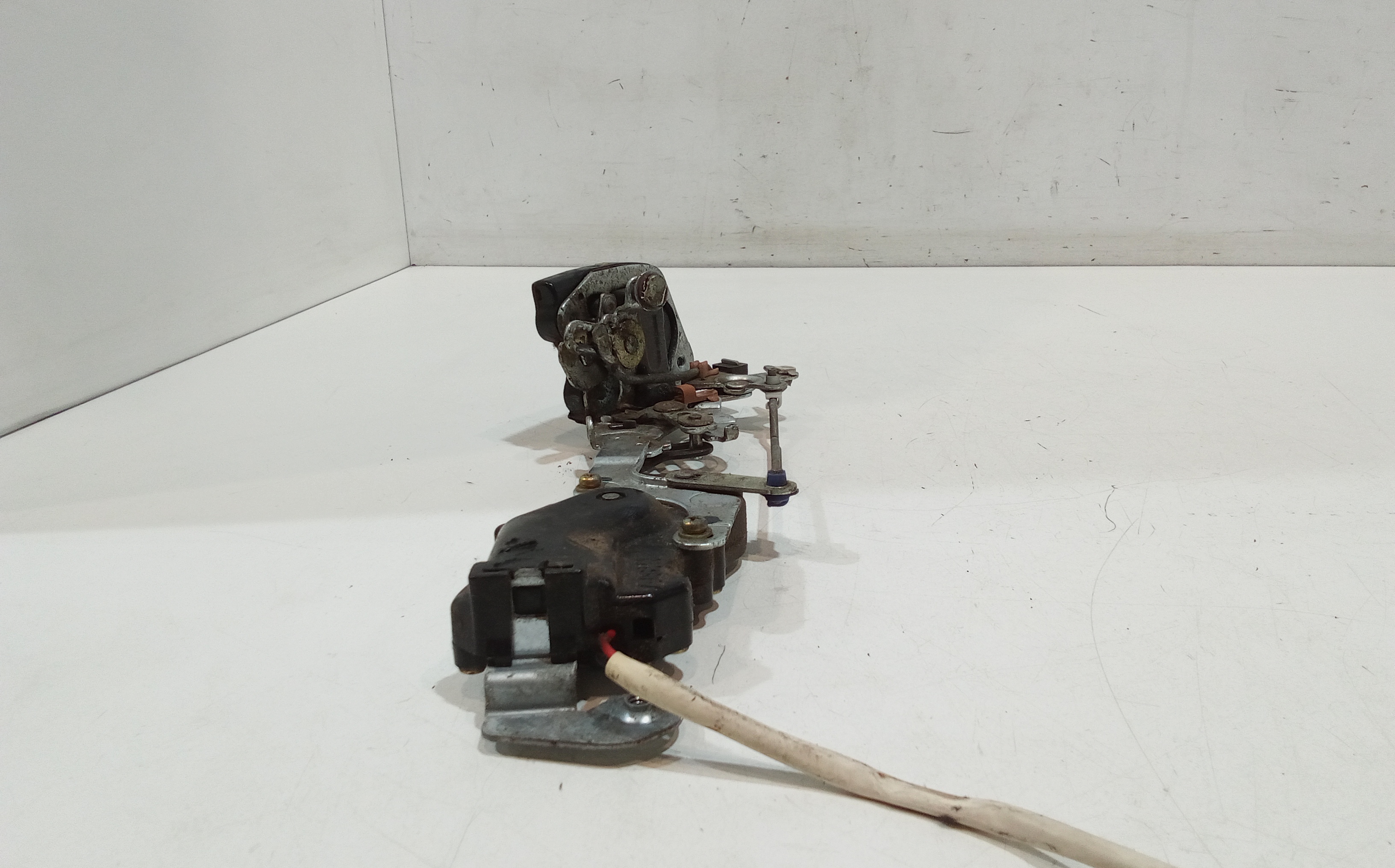 Serratura Anteriore Destra per Suzuki Wagon R + (1993 - 2006)