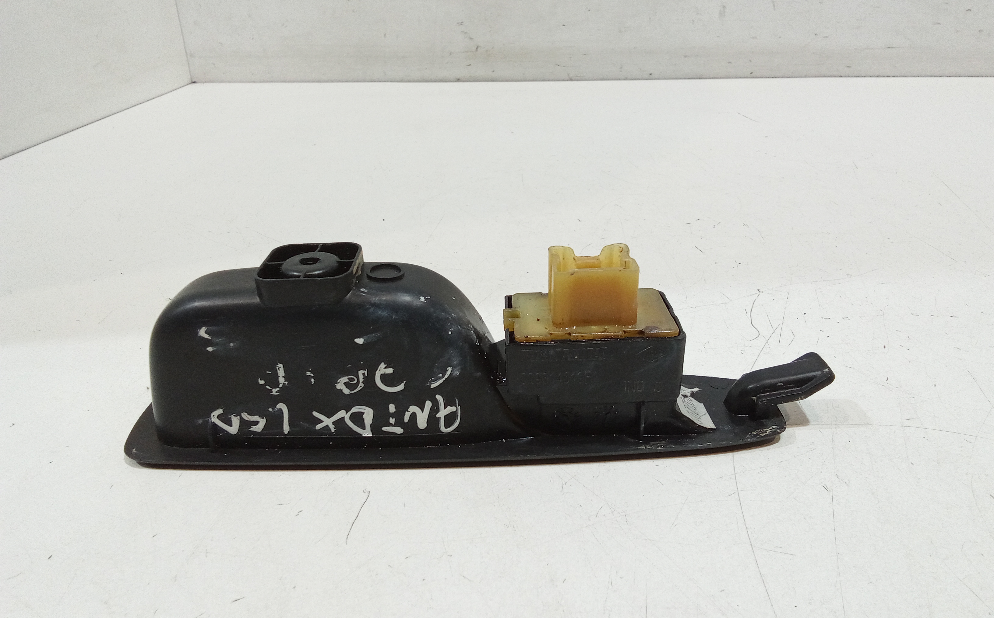 Pulsantiera Anteriore Destra Passeggero per Renault Captur Serie (2013 - In produzione)