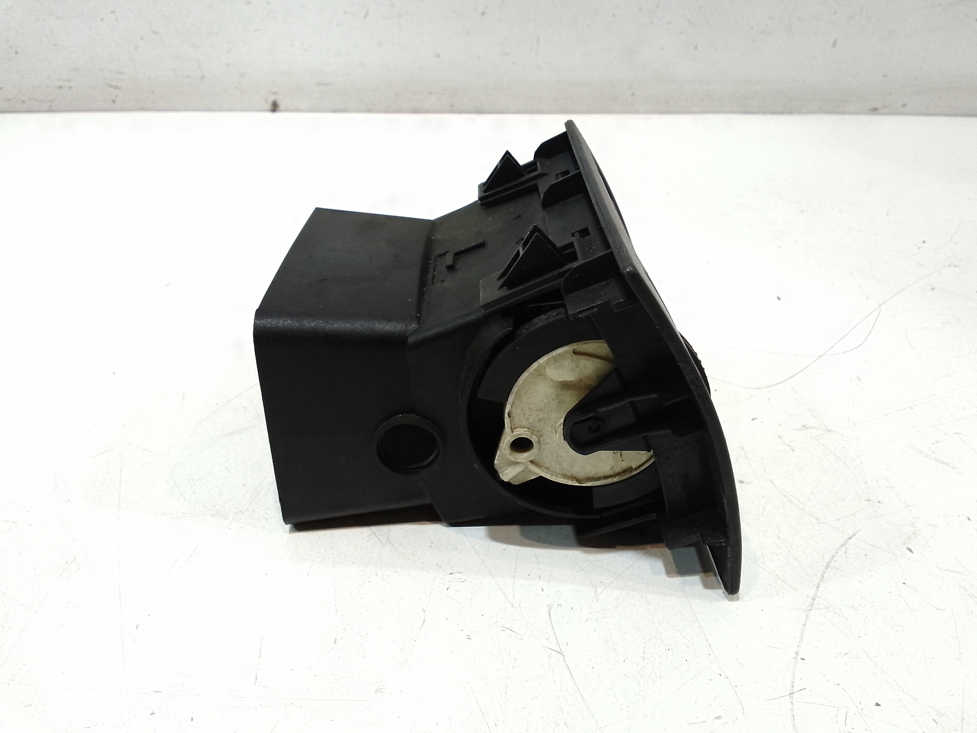 Bocchetta aria cruscotto lato guida per Opel Meriva 1 Serie (2003 - 2006)