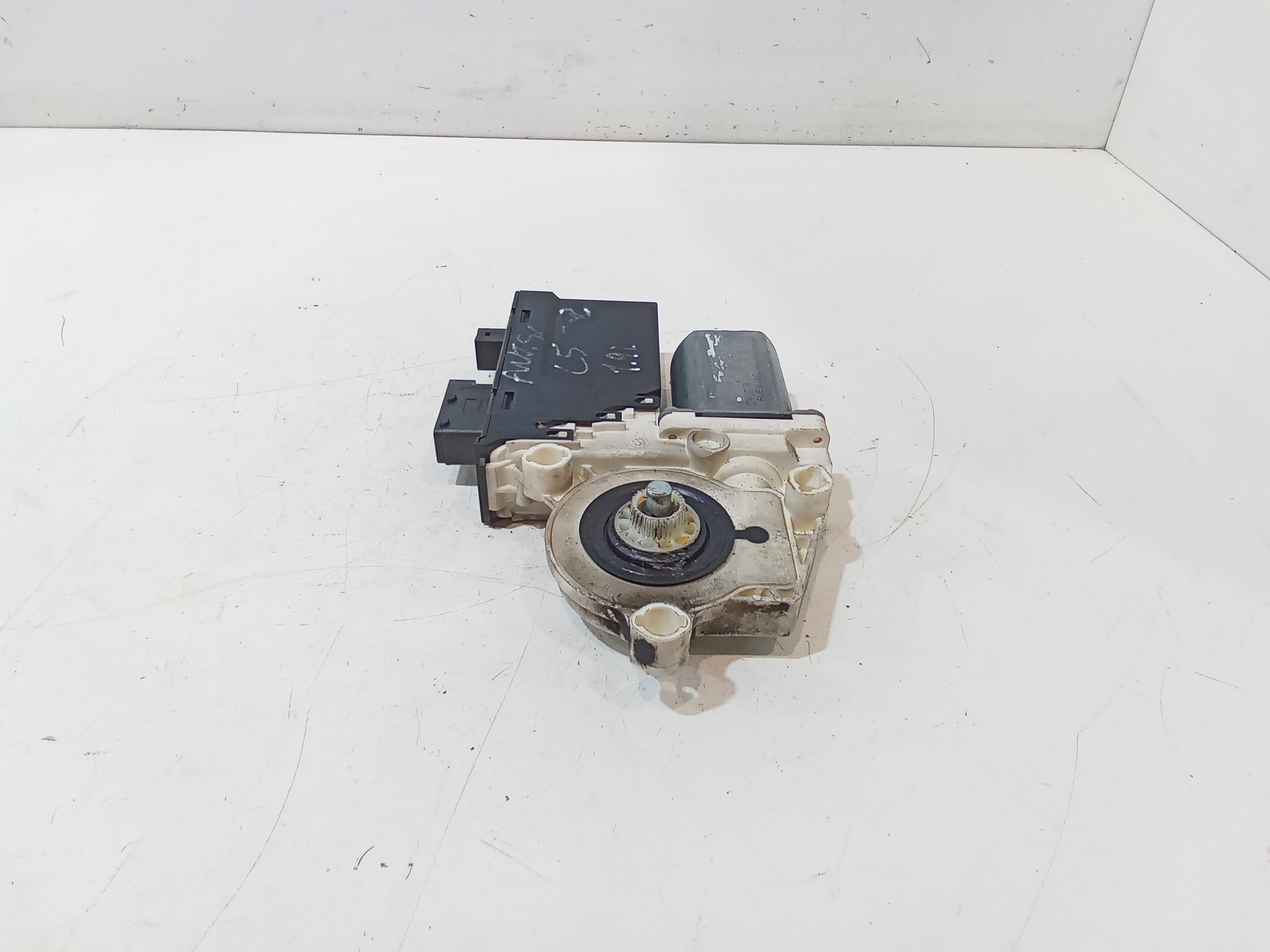 Motorino Alzavetro anteriore Sinistro per Citroen C5 Berlina 1 Serie (2000 - 2004)