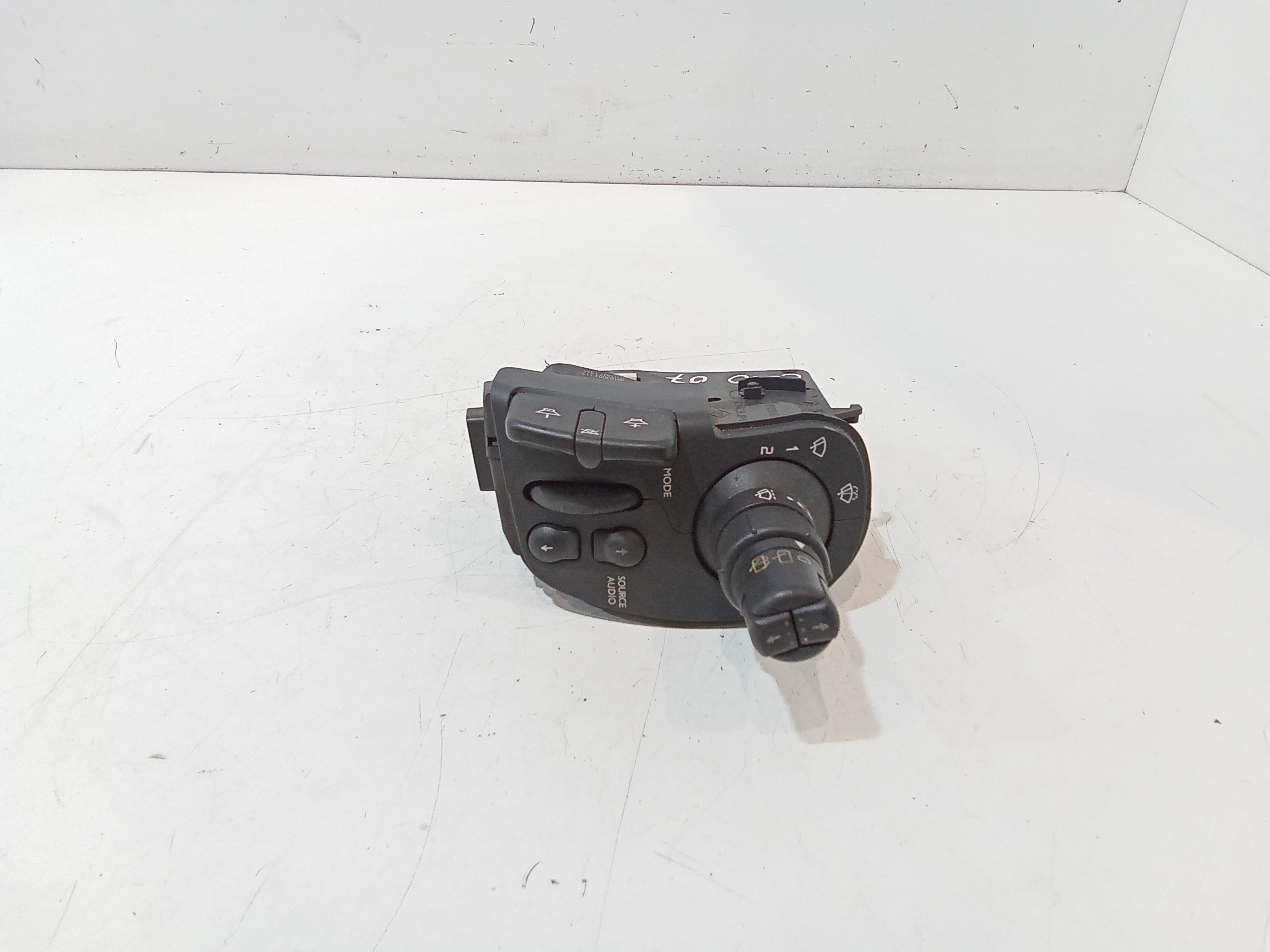 Devioluci destro per Renault Clio Serie (04>08) (2004 - 2008)