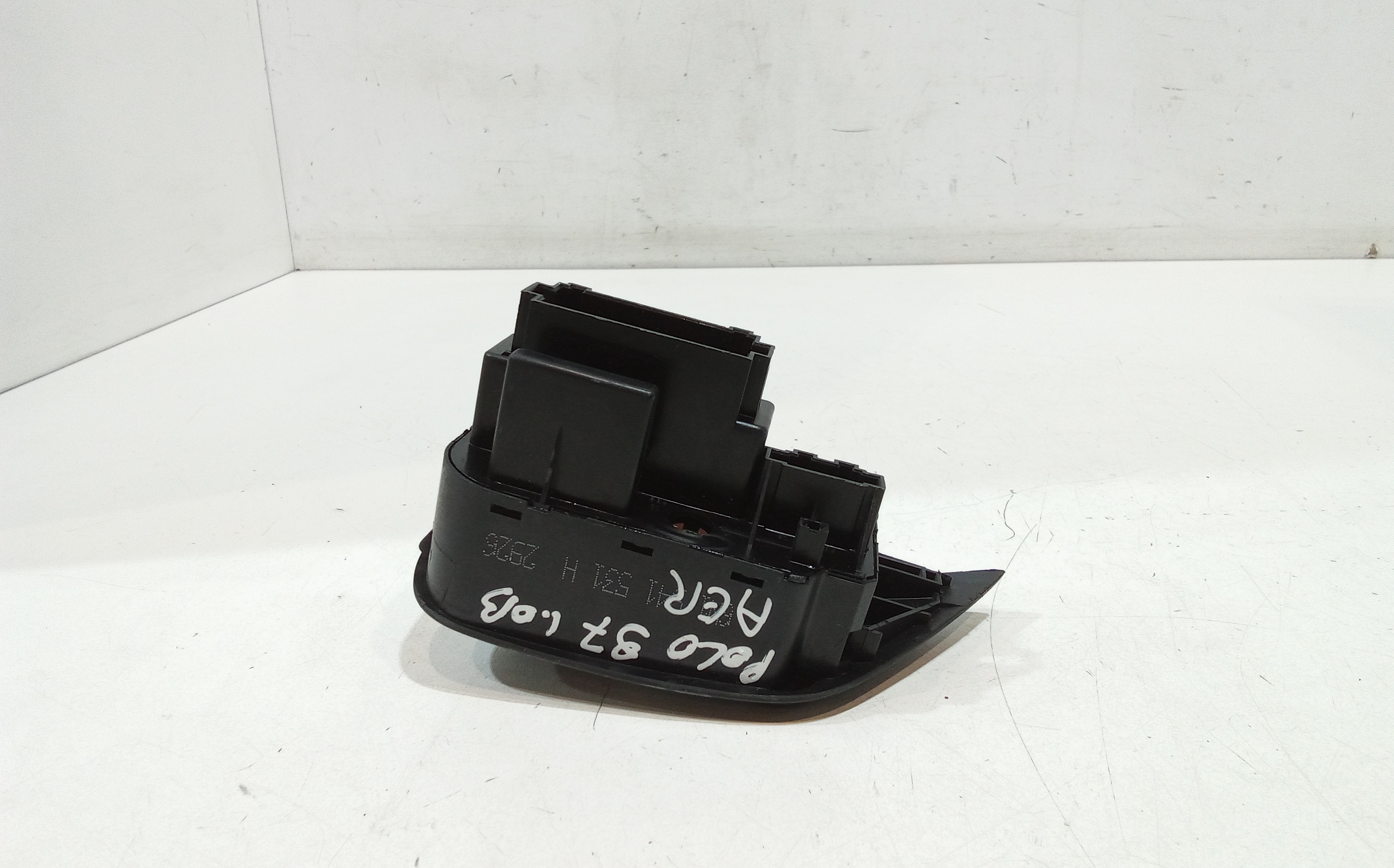 Interruttore comando luci per Volkswagen Polo 3 Serie (1994 - 2001)