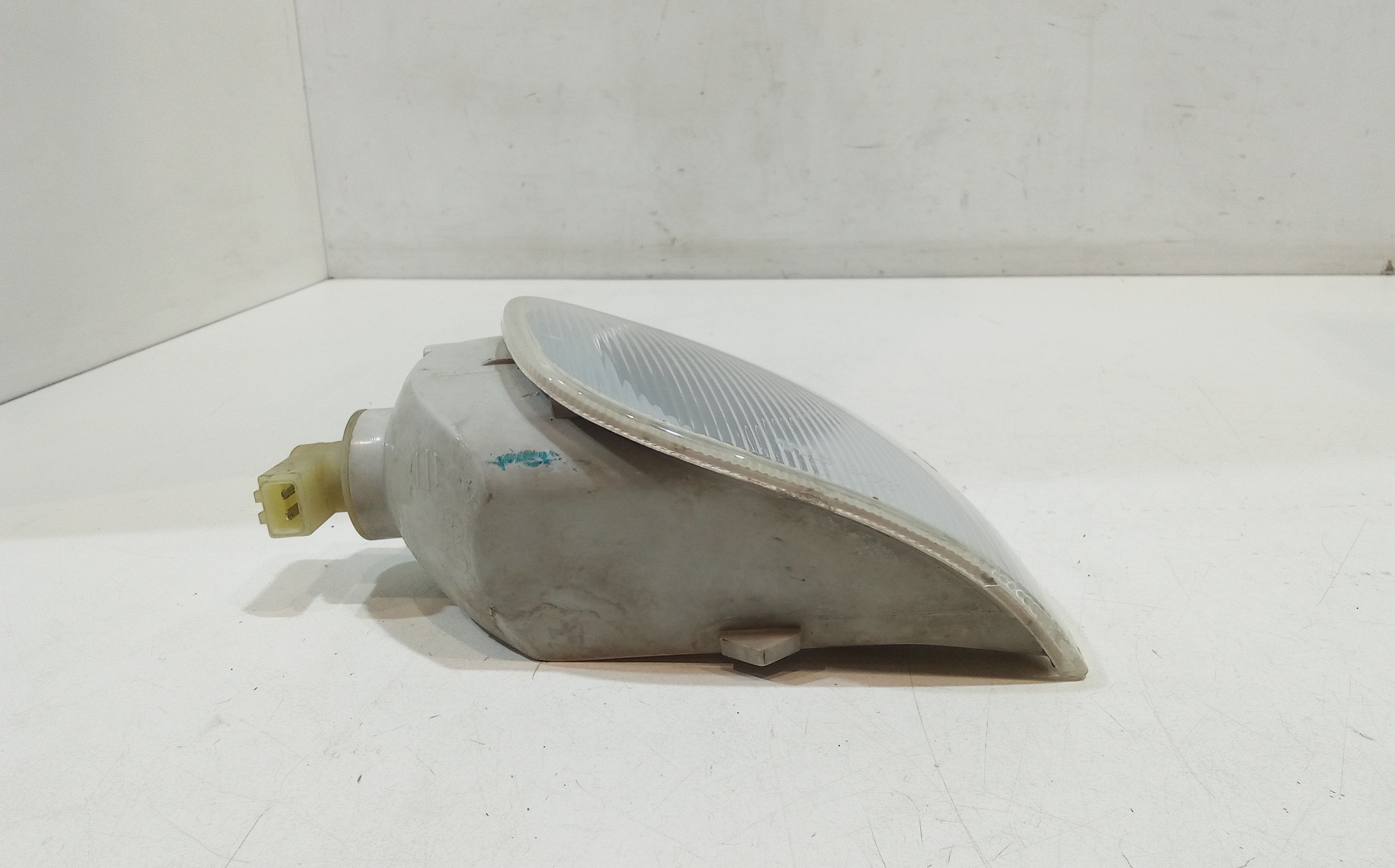 Freccia ant DX per Volkswagen Polo 3 Serie (1994 - 2001)