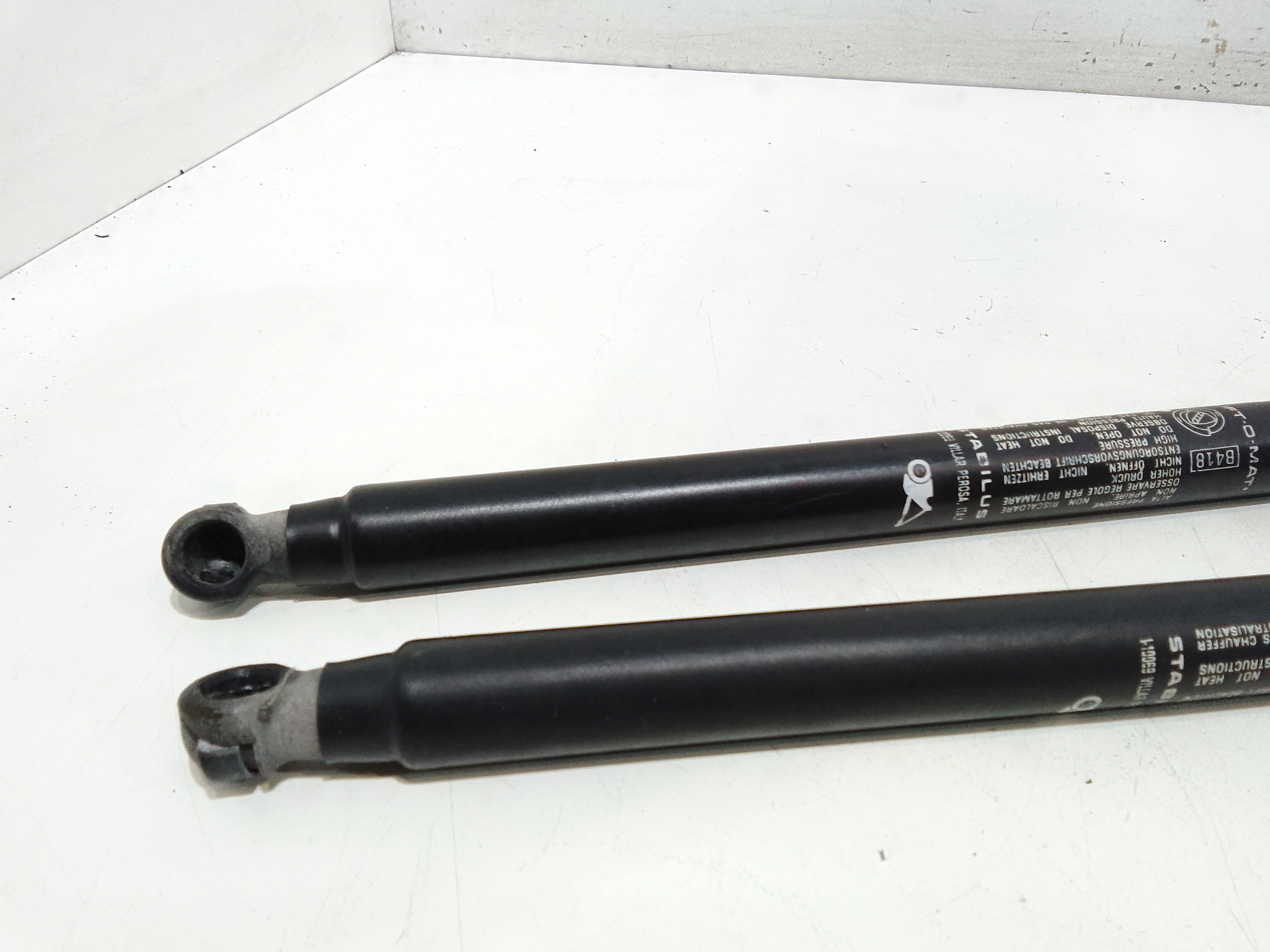 Pistoncini cofano Post. per Fiat Bravo 2 Serie (2007 - 2010)