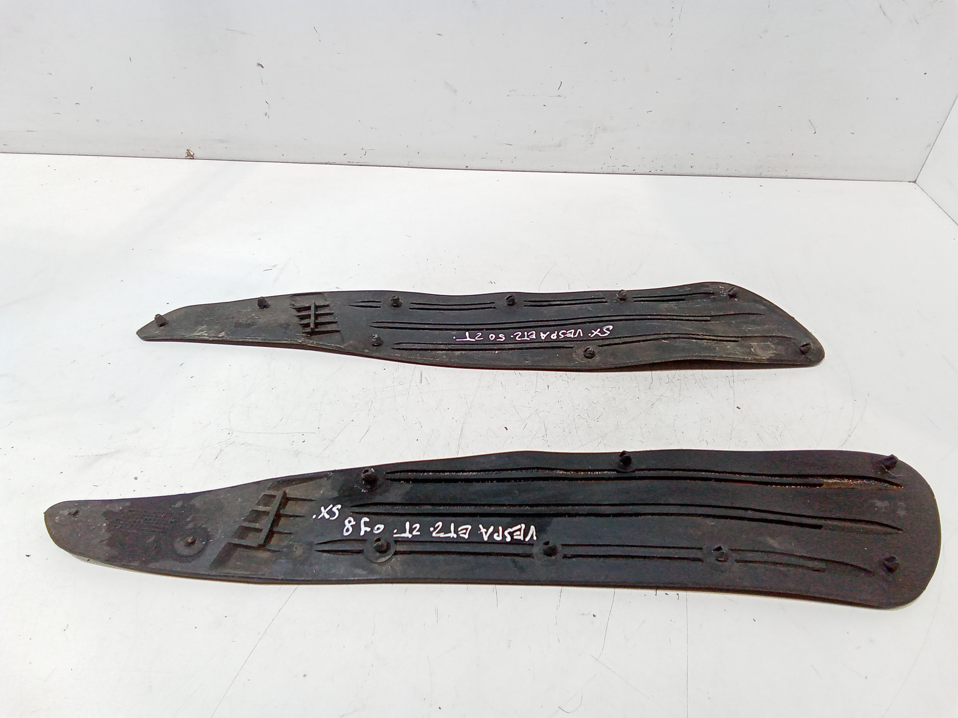 Tappetini Pedana per Piaggio Vespa Et2 50cc (1997 - 1998)