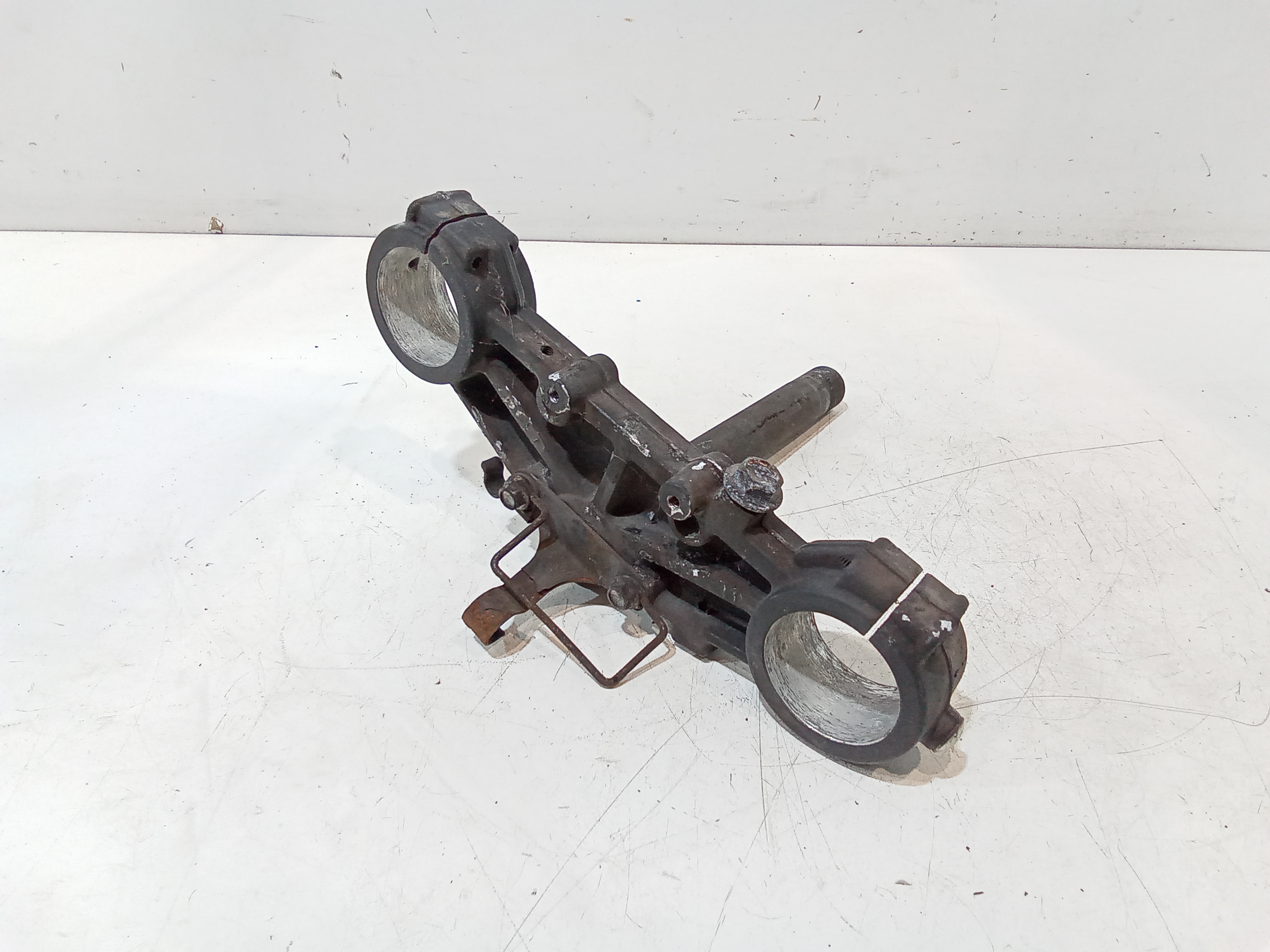 Piastra forcella inferiore per Benelli Bn 125cc (2016 - 2018)