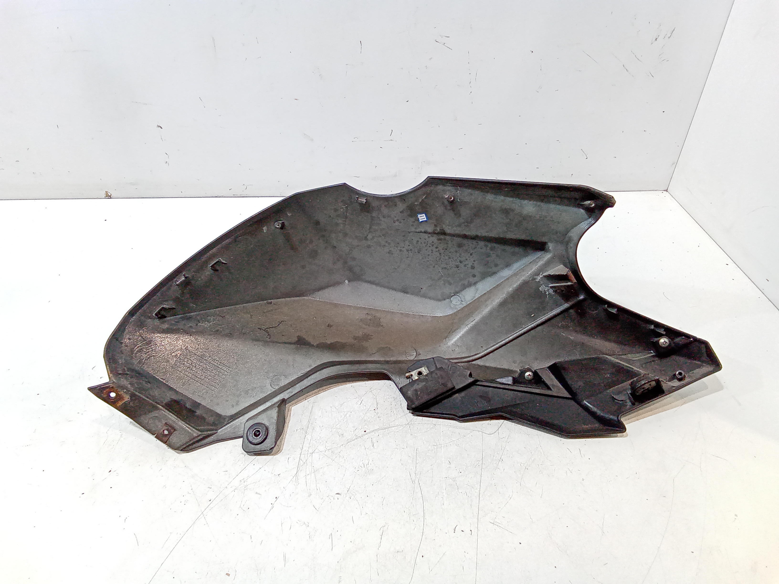 Carena serbatoio DX per Benelli Bn 125cc (2016 - 2018)