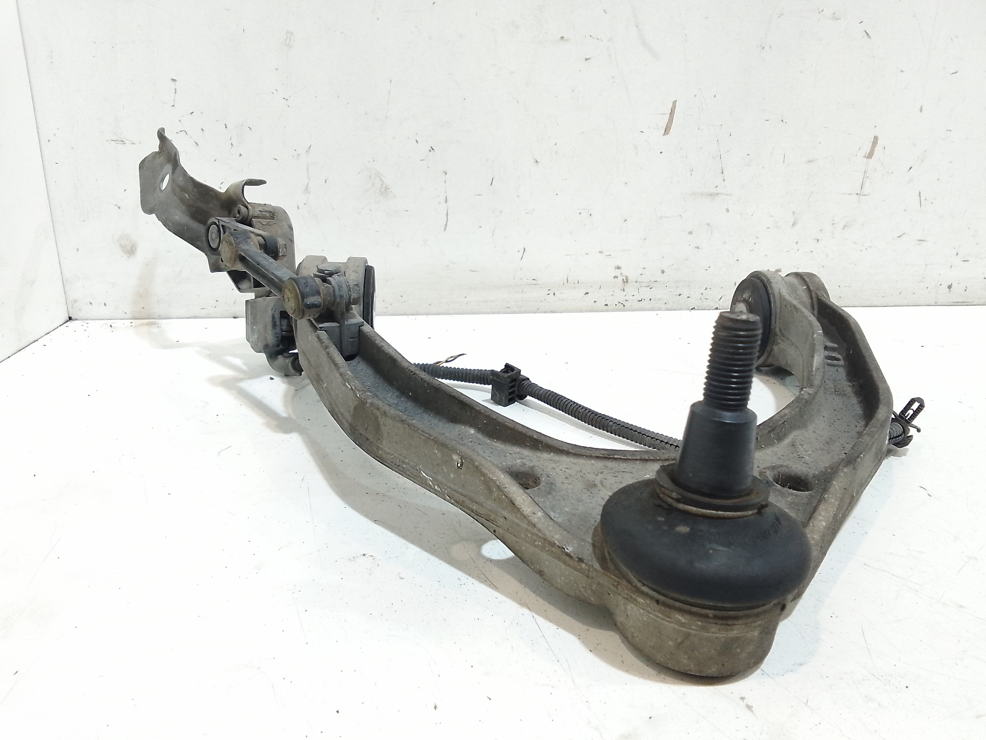 Braccio Oscillante anteriore Sinistro per Audi Q7 Serie (4lb) (05>15) (2005 - 2015)