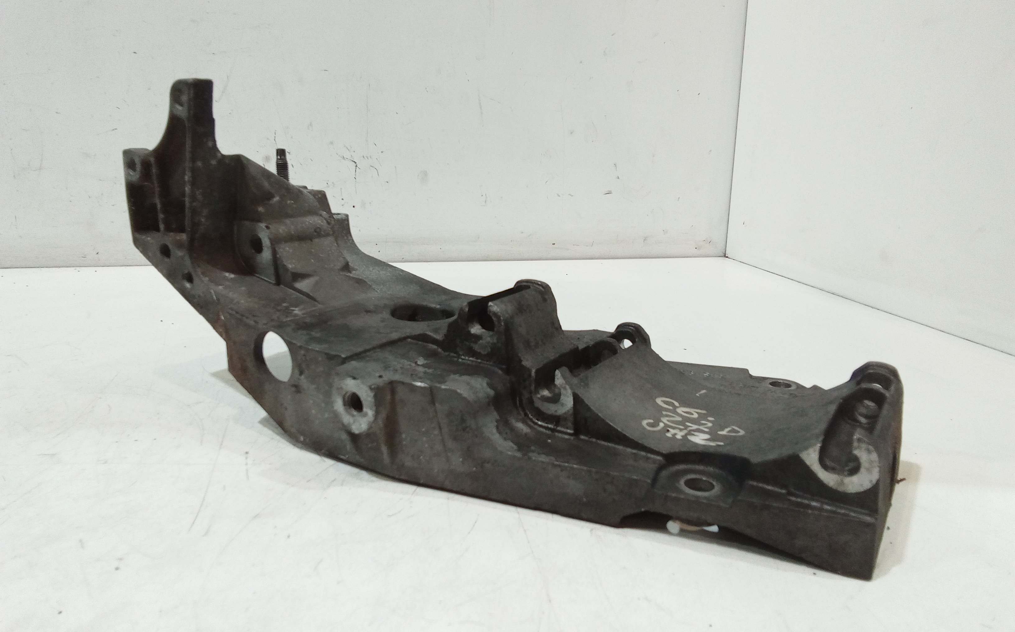 Supporto alternatore per Citroen C6 (2005 - 2012)