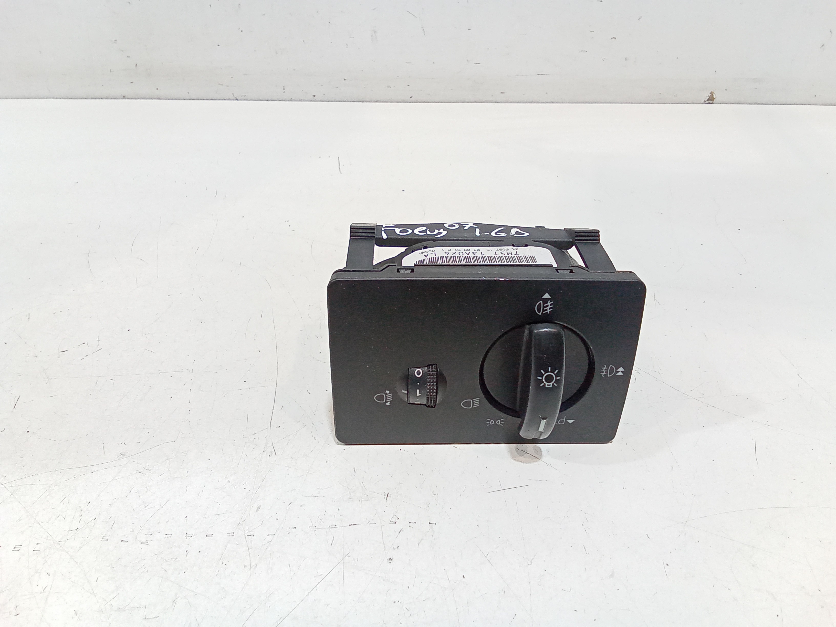 Interruttore comando luci per Ford Focus Berlina 3 Serie (2004 - 2008)