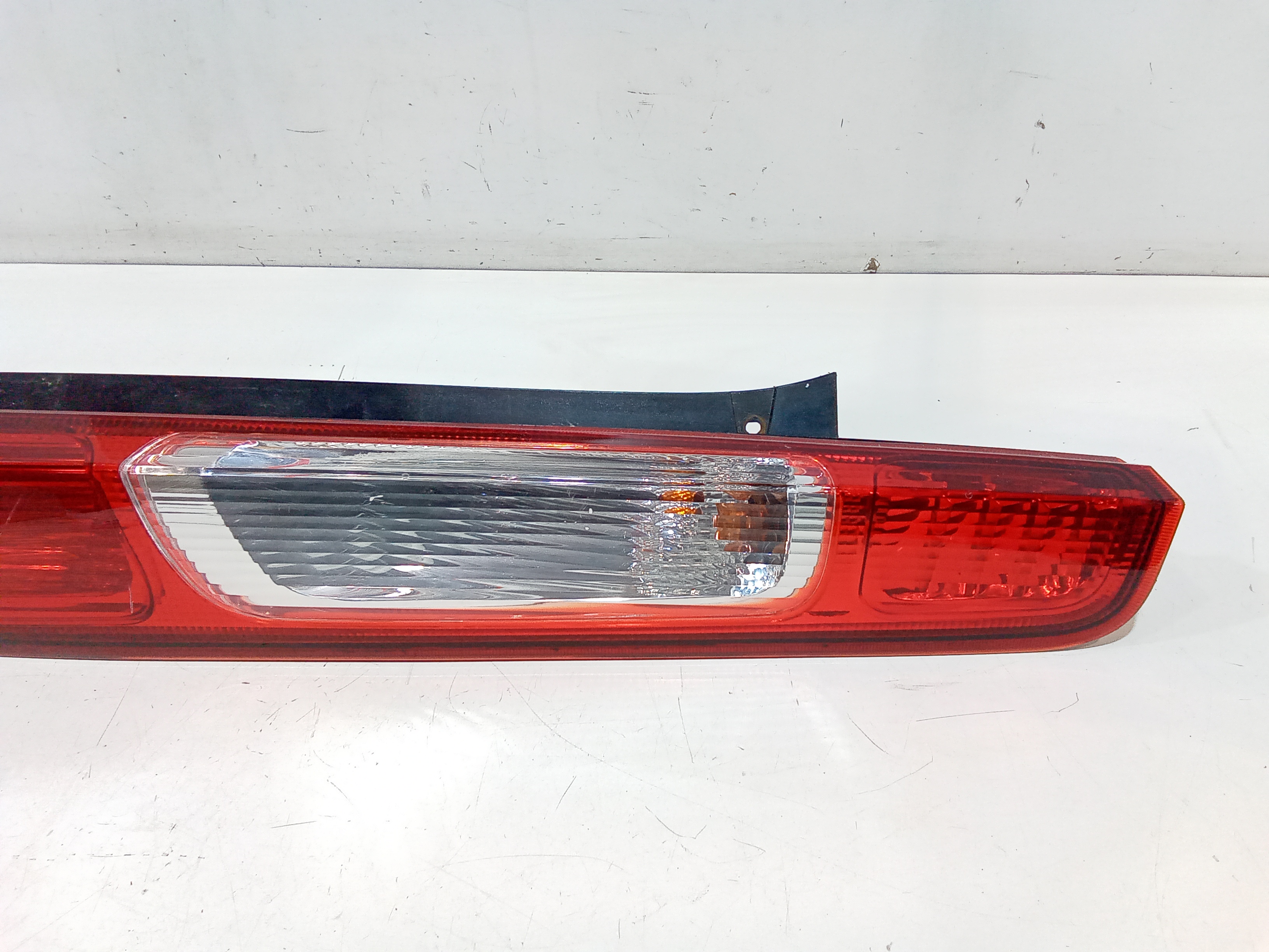 Stop fanale posteriore Destro Passeggero per Ford Focus Berlina 3 Serie (2004 - 2008)