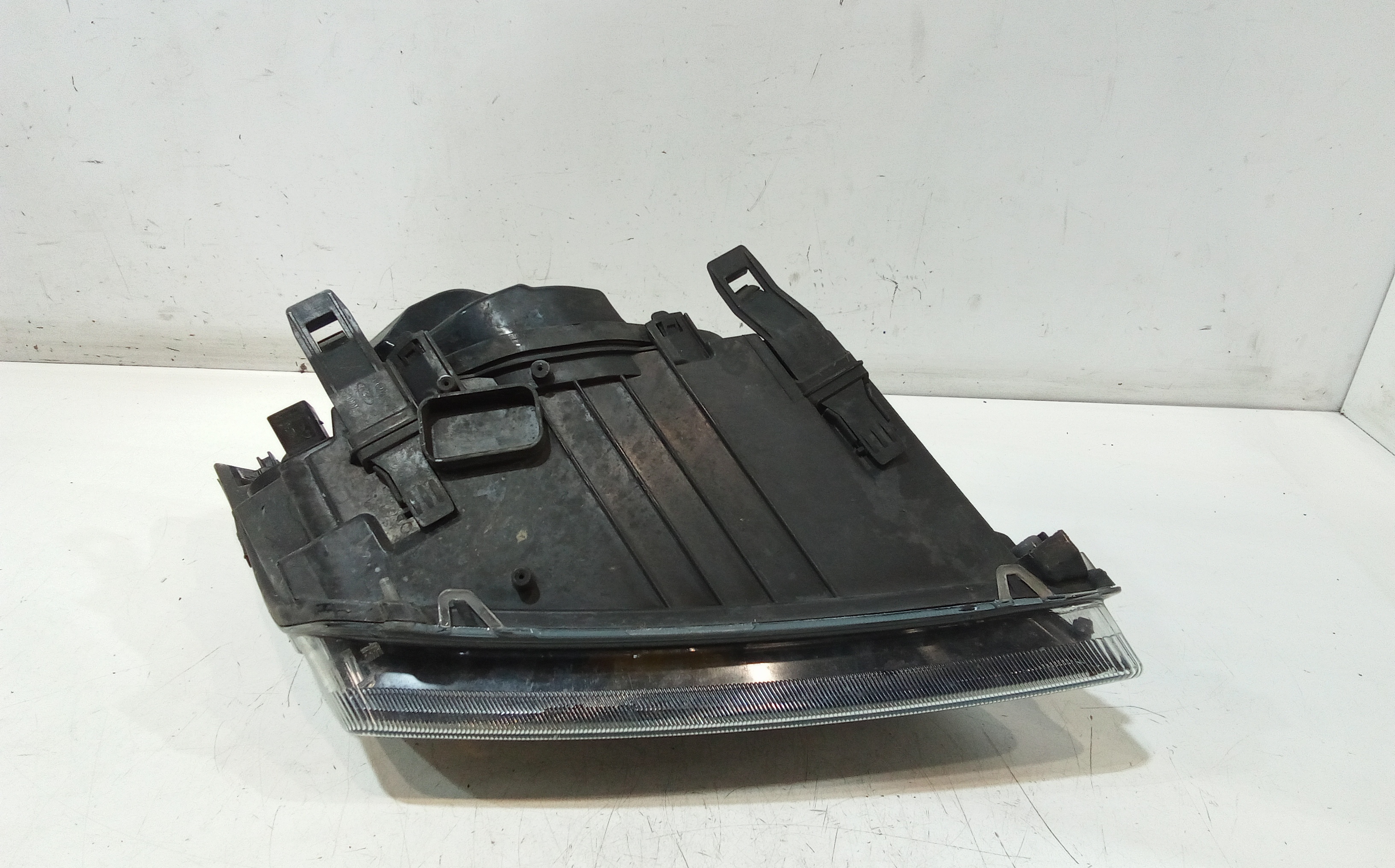 Faro anteriore Sinistro Guida per Ford Focus Berlina 3 Serie (2004 - 2008)