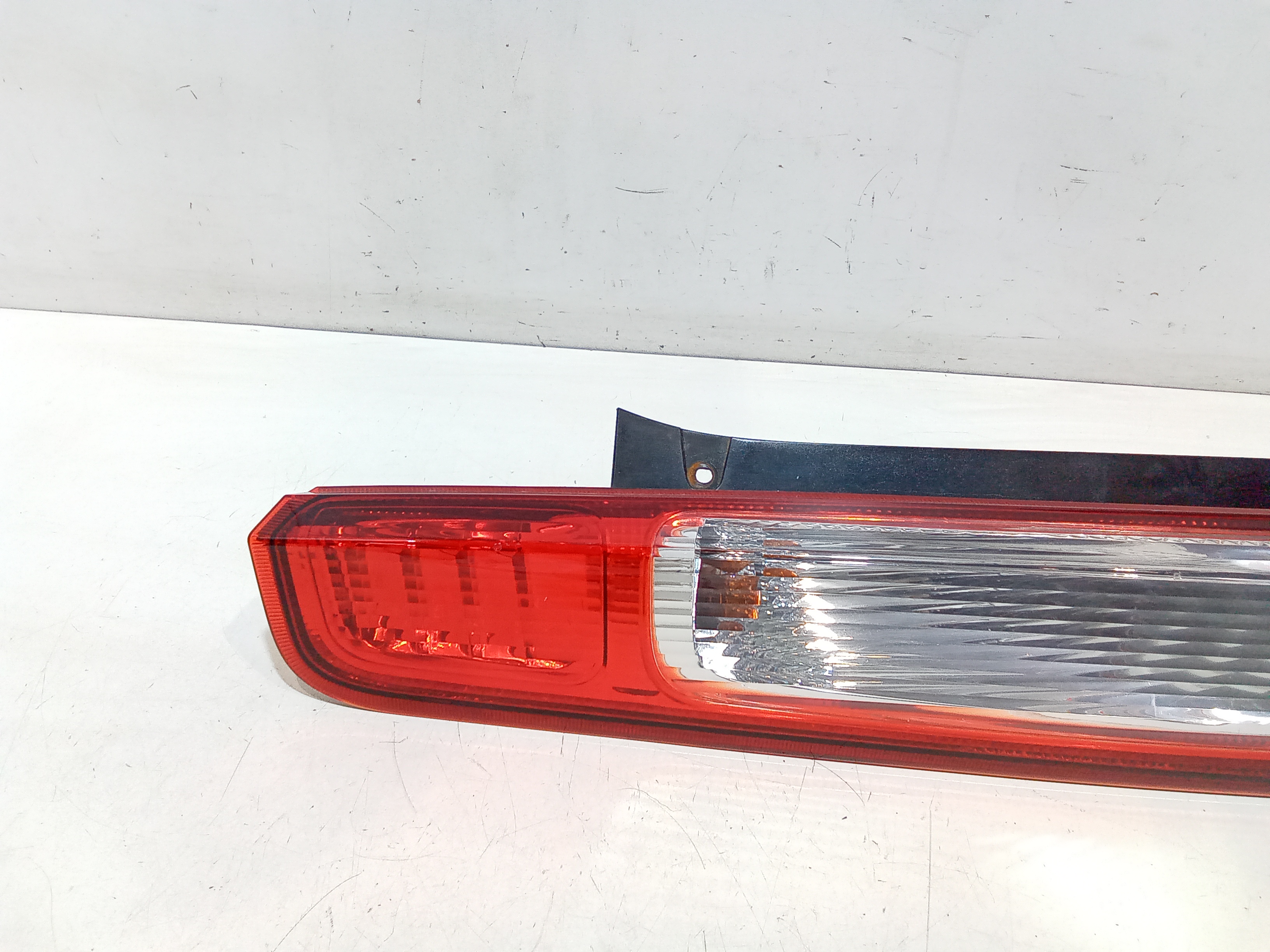 Stop fanale Posteriore sinistro lato Guida per Ford Focus Berlina 3 Serie (2004 - 2008)