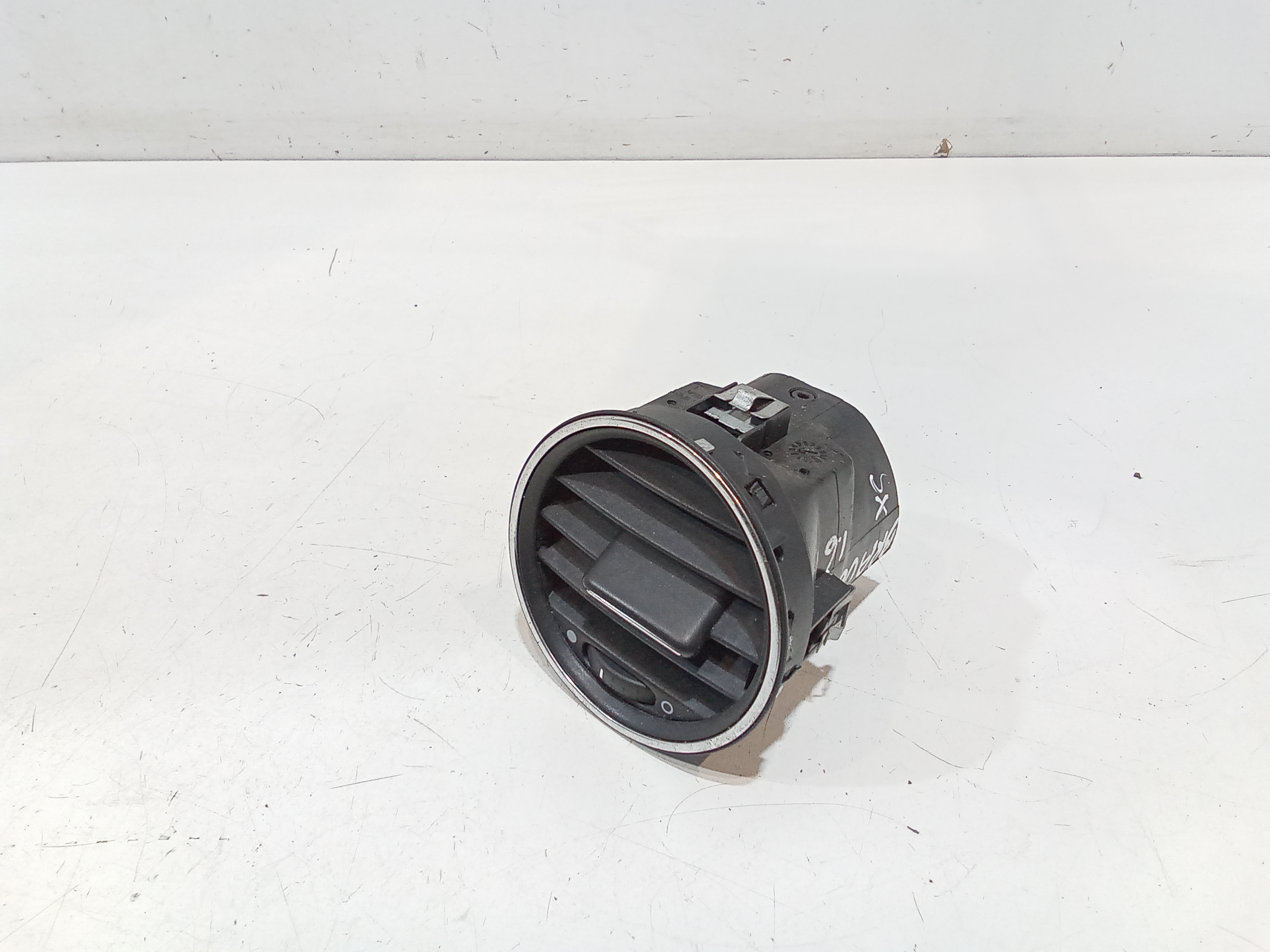 Bocchetta aria cruscotto lato guida per Fiat Bravo 2 Serie (2007 - 2010)