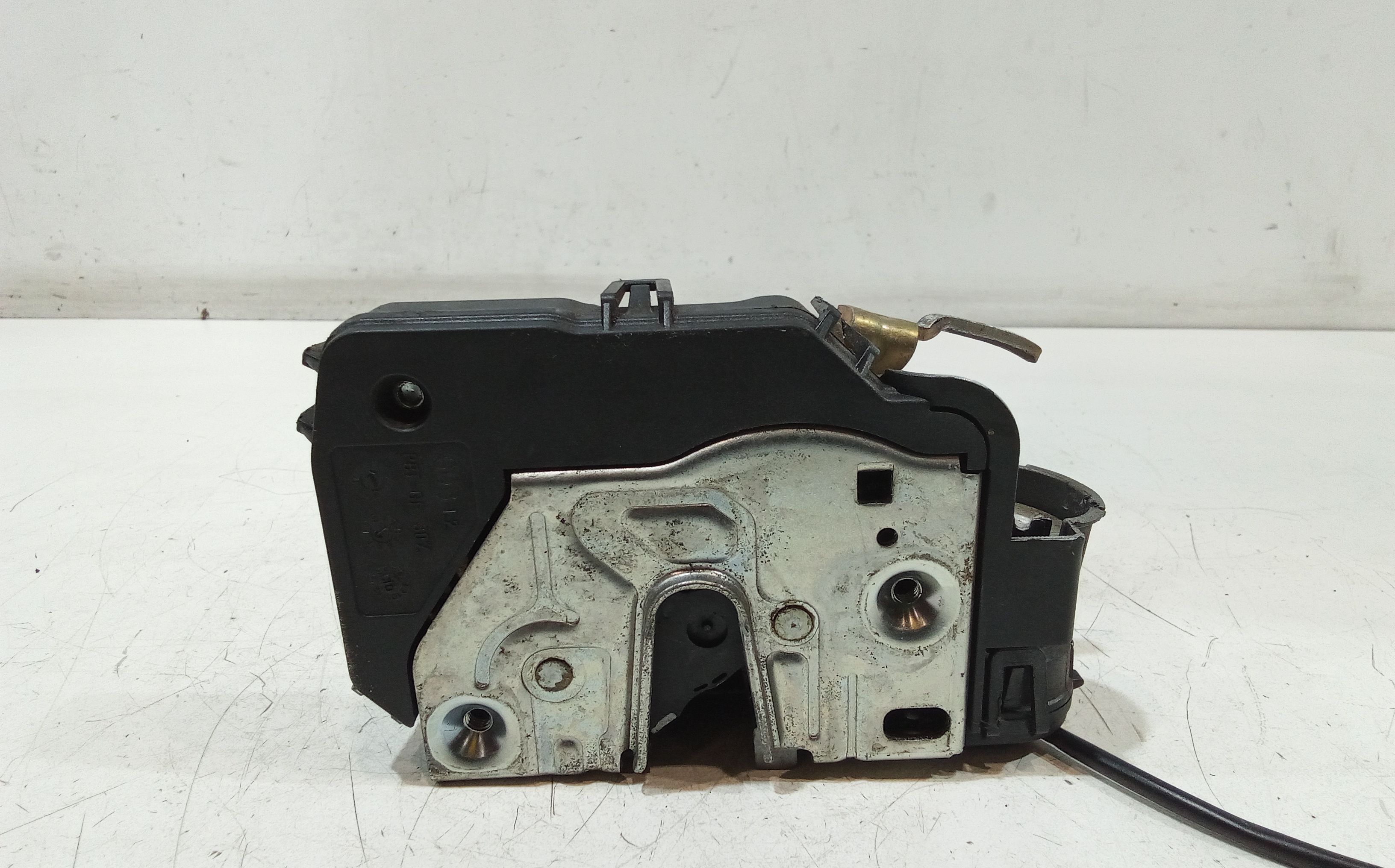 Serratura Anteriore Sinistra per Mercedes Classe C Berlina W203 (2000 - 2004)