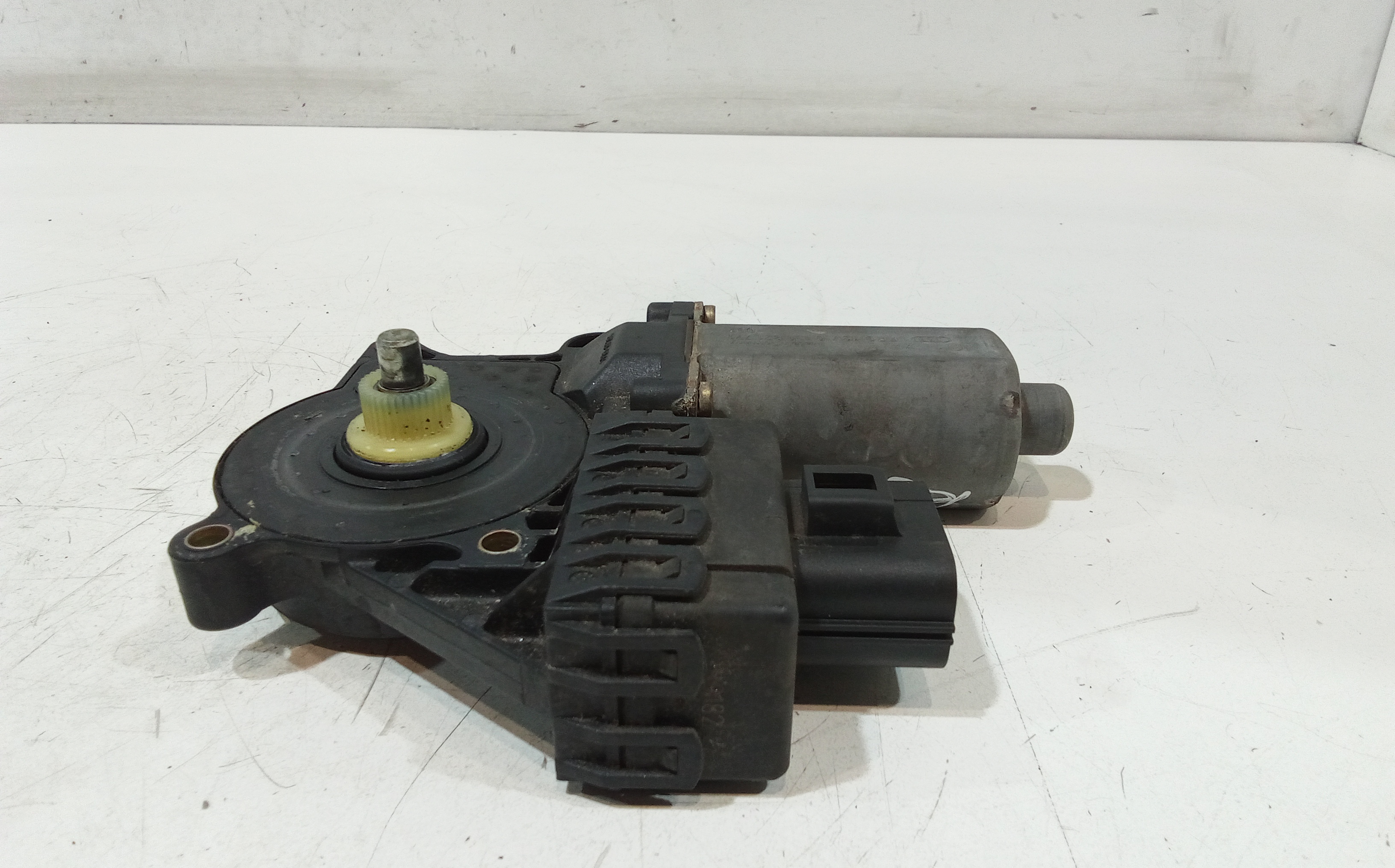 Motorino Alzavetro anteriore destra per Ford Mondeo Berlina 3 Serie (2000 - 2003)