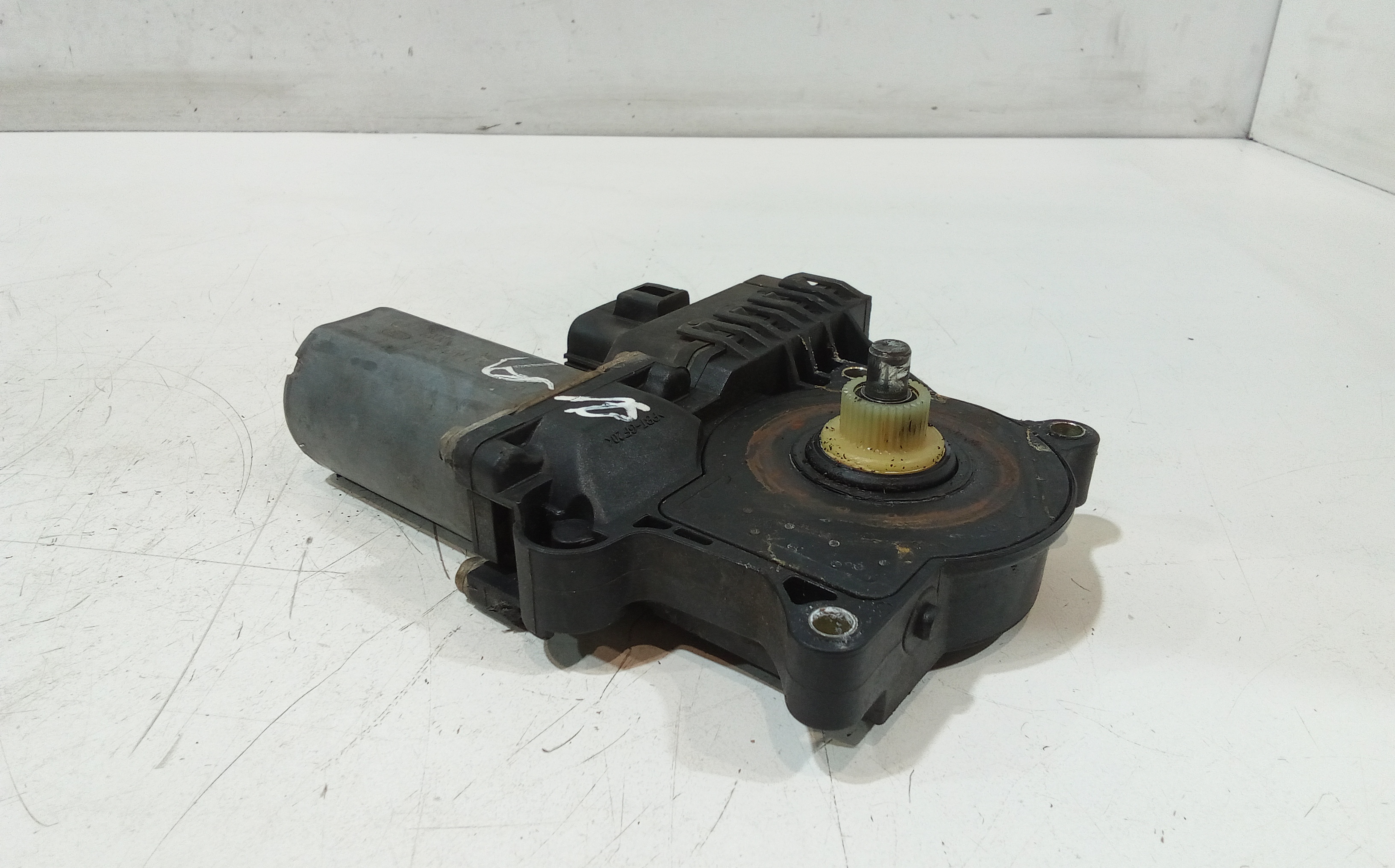 Motorino Alzavetro anteriore destra per Ford Mondeo Berlina 3 Serie (2000 - 2003)