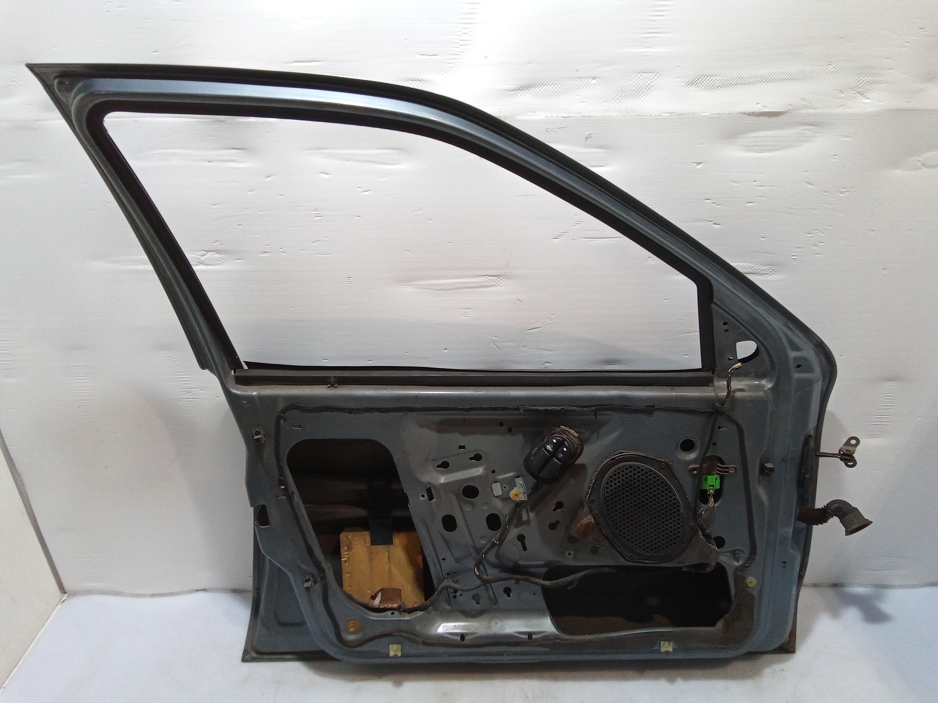 Portiera Anteriore Sinistra per Ford Mondeo Berlina 2 Serie (1996 - 2000)