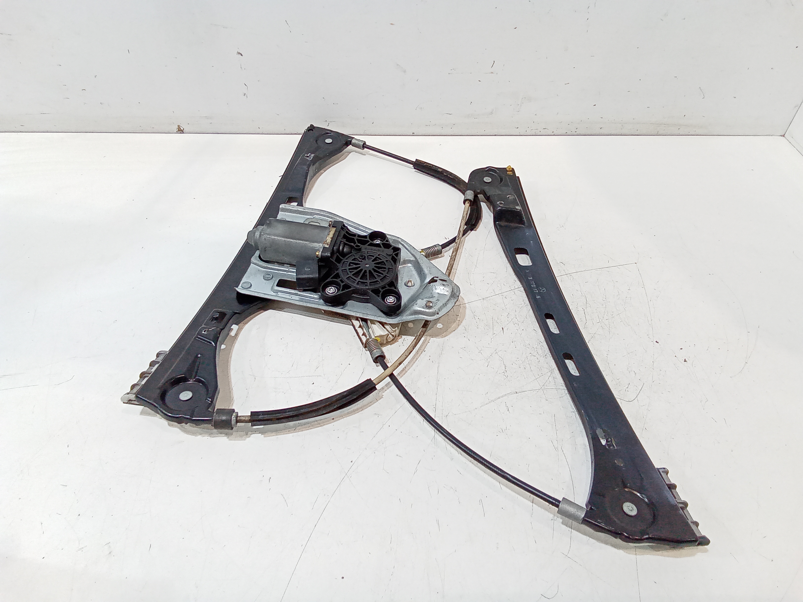 Cremagliera anteriore sinistra Guida per Mercedes Classe C Berlina W203 (2000 - 2004)