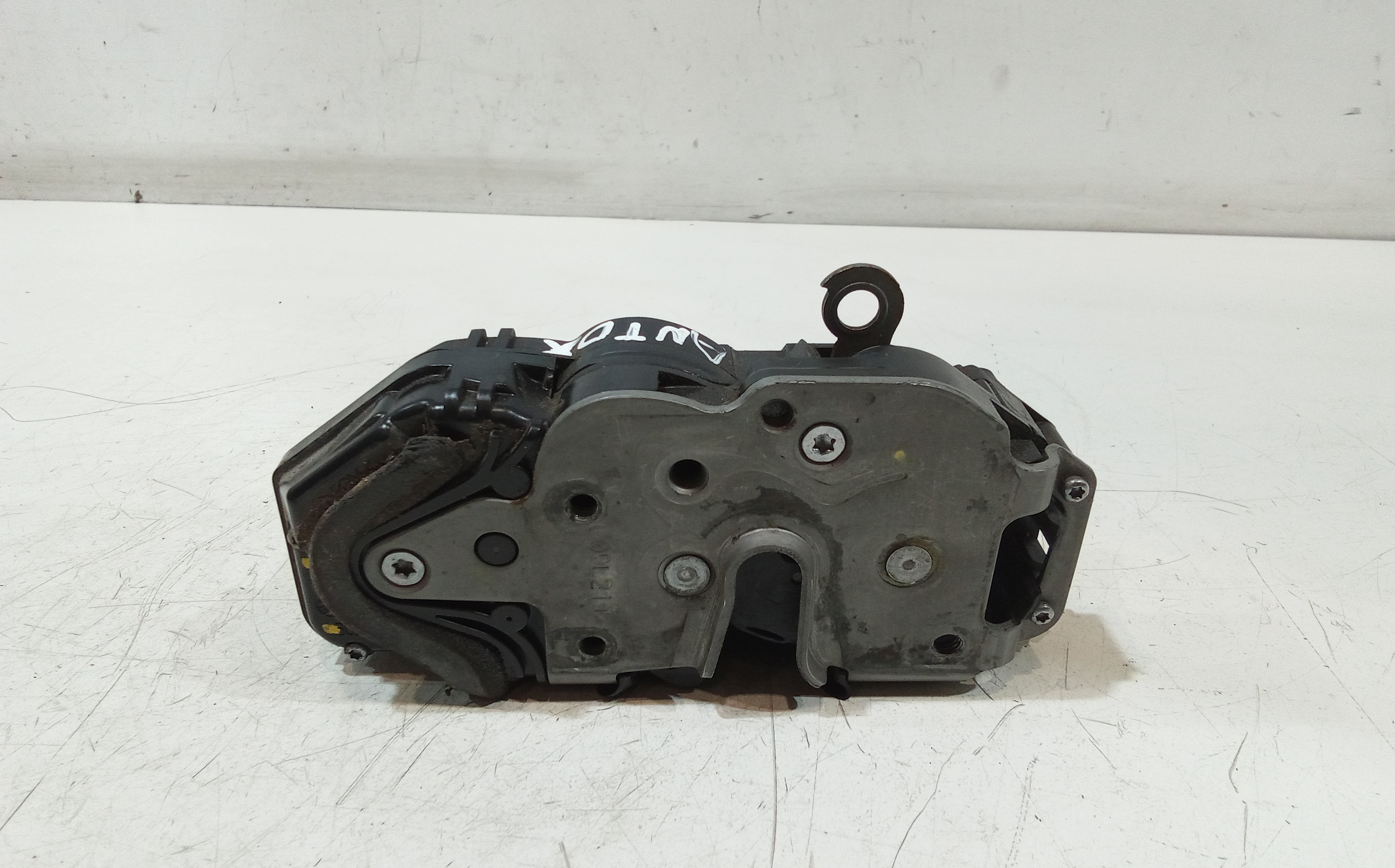 Serratura Anteriore Destra per Opel Astra J (2009 - In produzione)