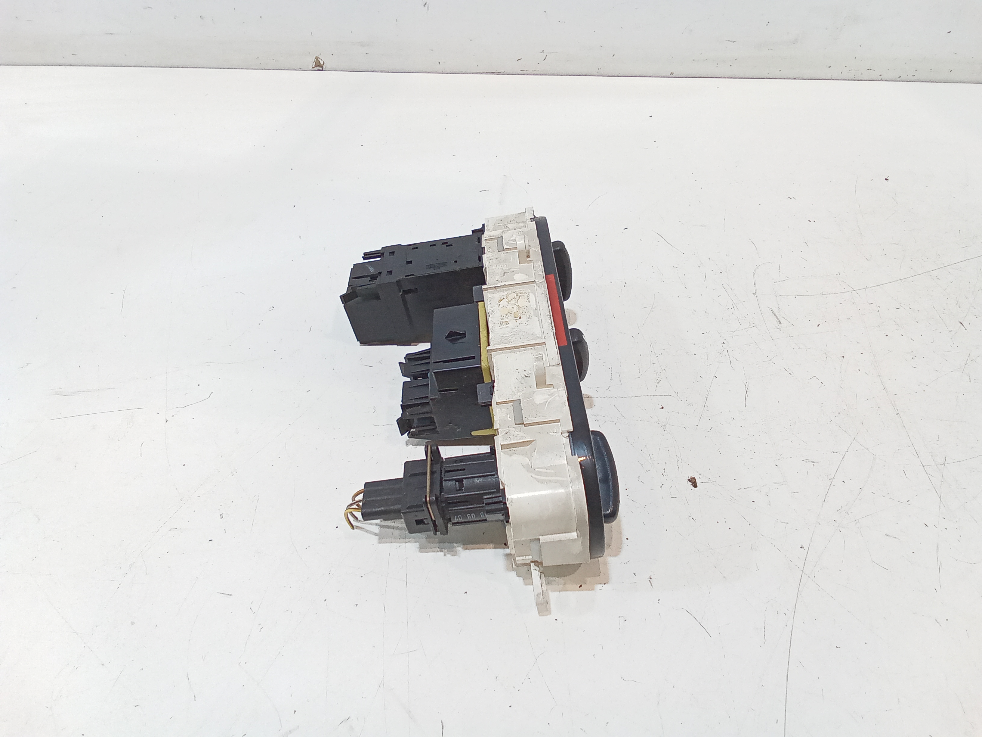 Comandi Clima per Ford Mondeo Berlina 2 Serie (1996 - 2000)