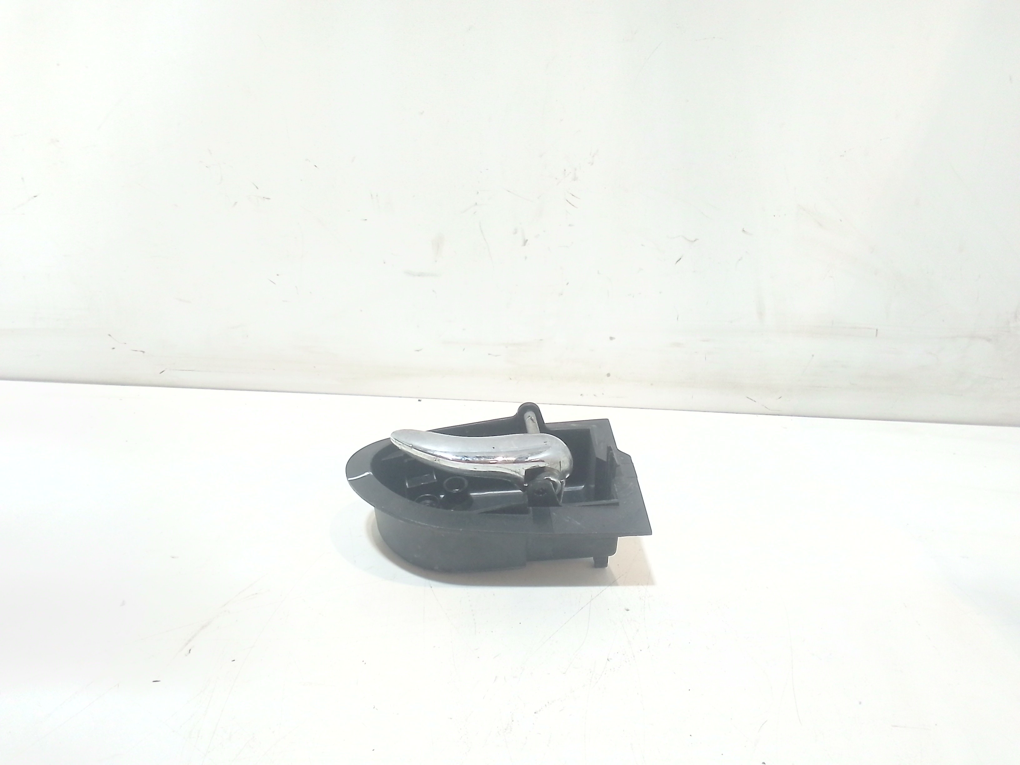 Maniglia interna Anteriore Destra per Ford Mondeo Berlina 2 Serie (1996 - 2000)