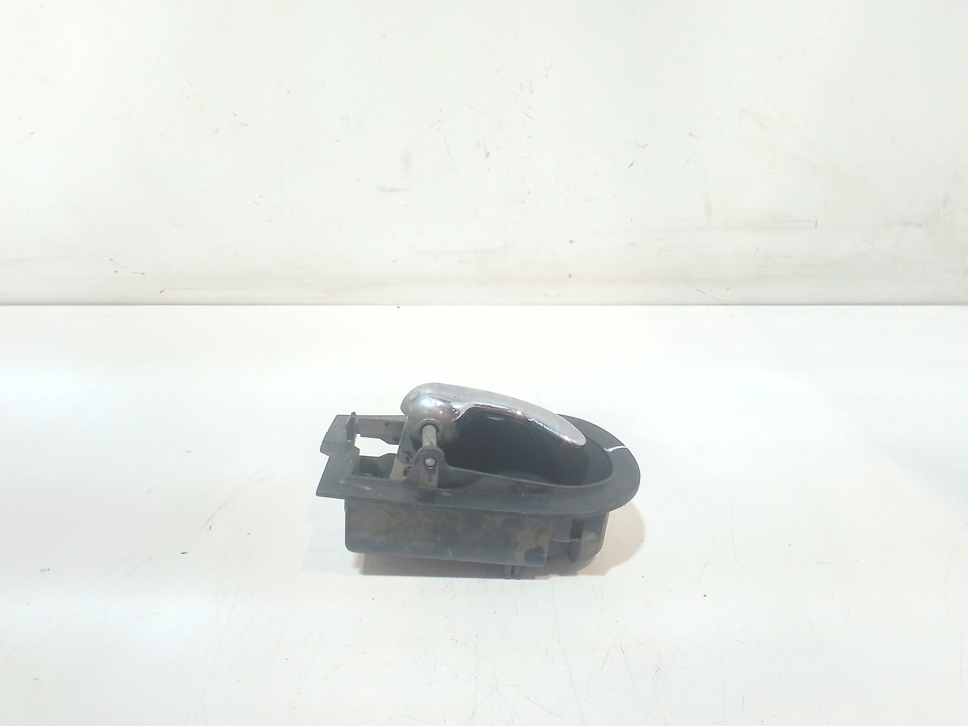 Maniglia interna Anteriore Destra per Ford Mondeo Berlina 2 Serie (1996 - 2000)