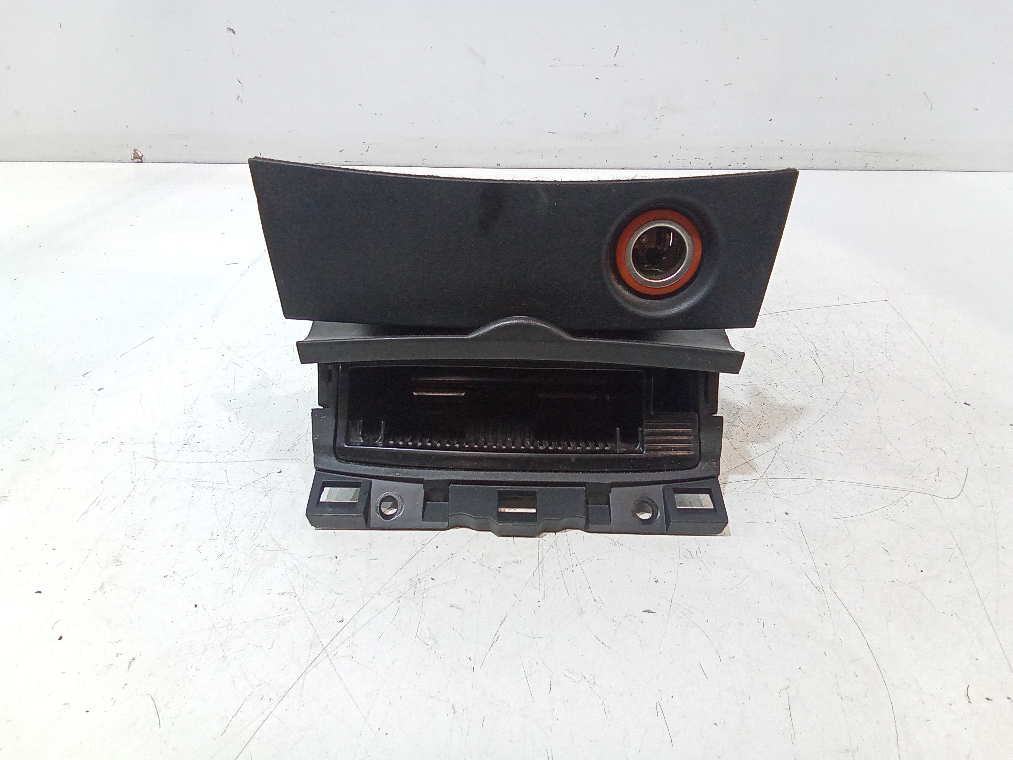 Posacenere per Mazda 2 Berlina 1 Serie (2003 - 2007)