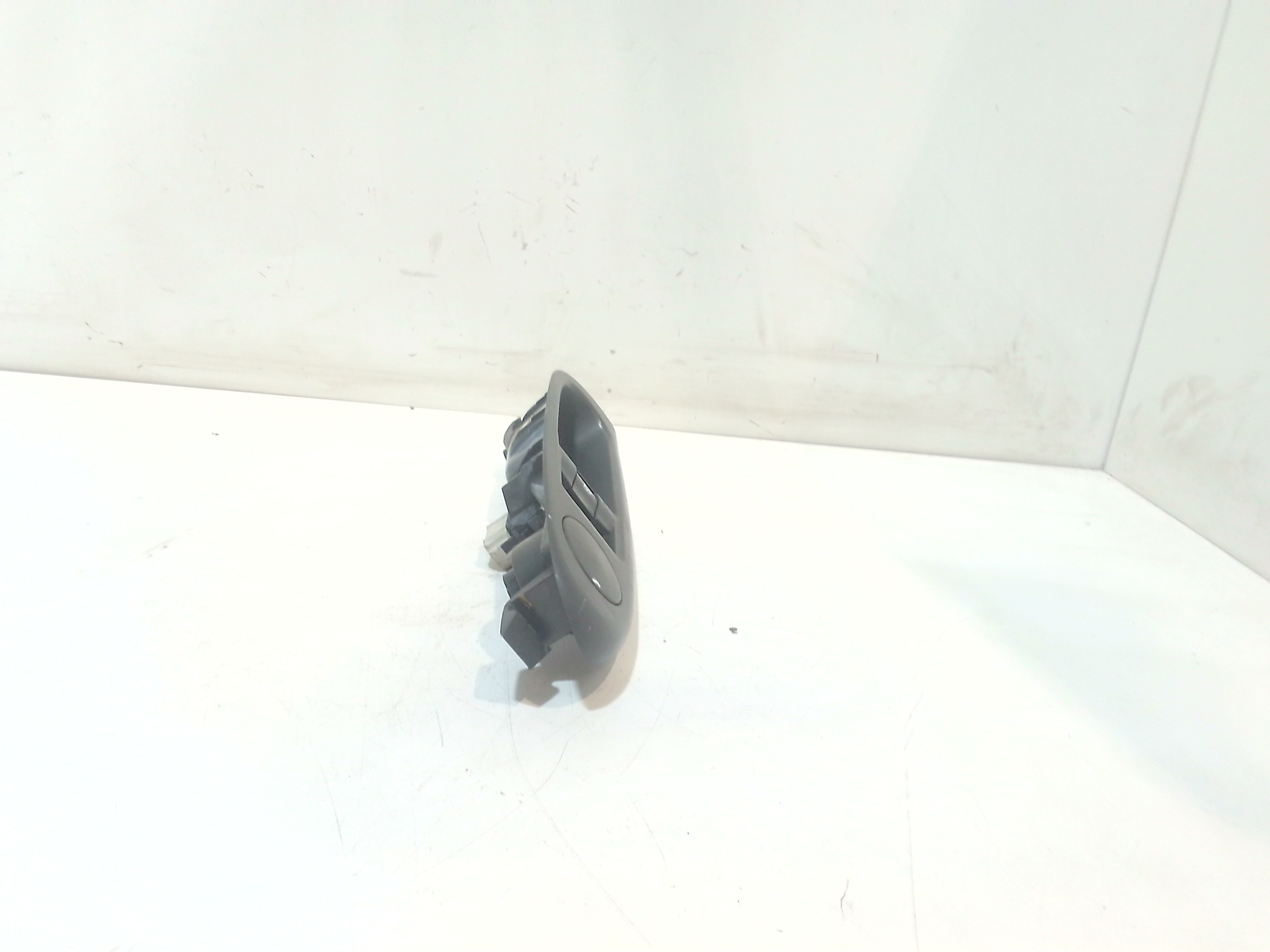 Pulsantiera Anteriore Destra Passeggero per Renault Clio Serie (04>08) (2004 - 2008)