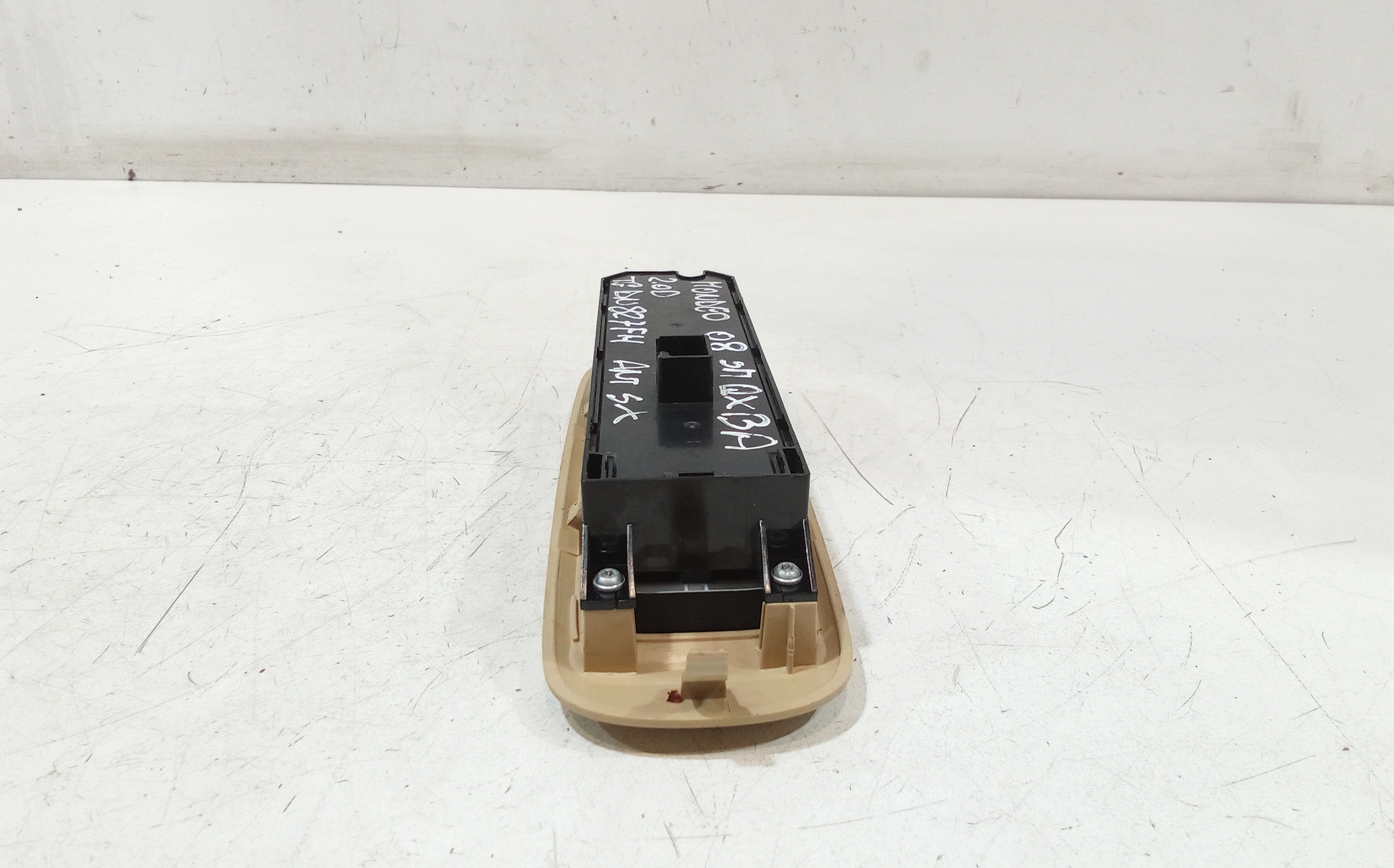 Pulsantiera anteriore sinistra Guida per Ford Mondeo Berlina 6 Serie (2007 - 2010)