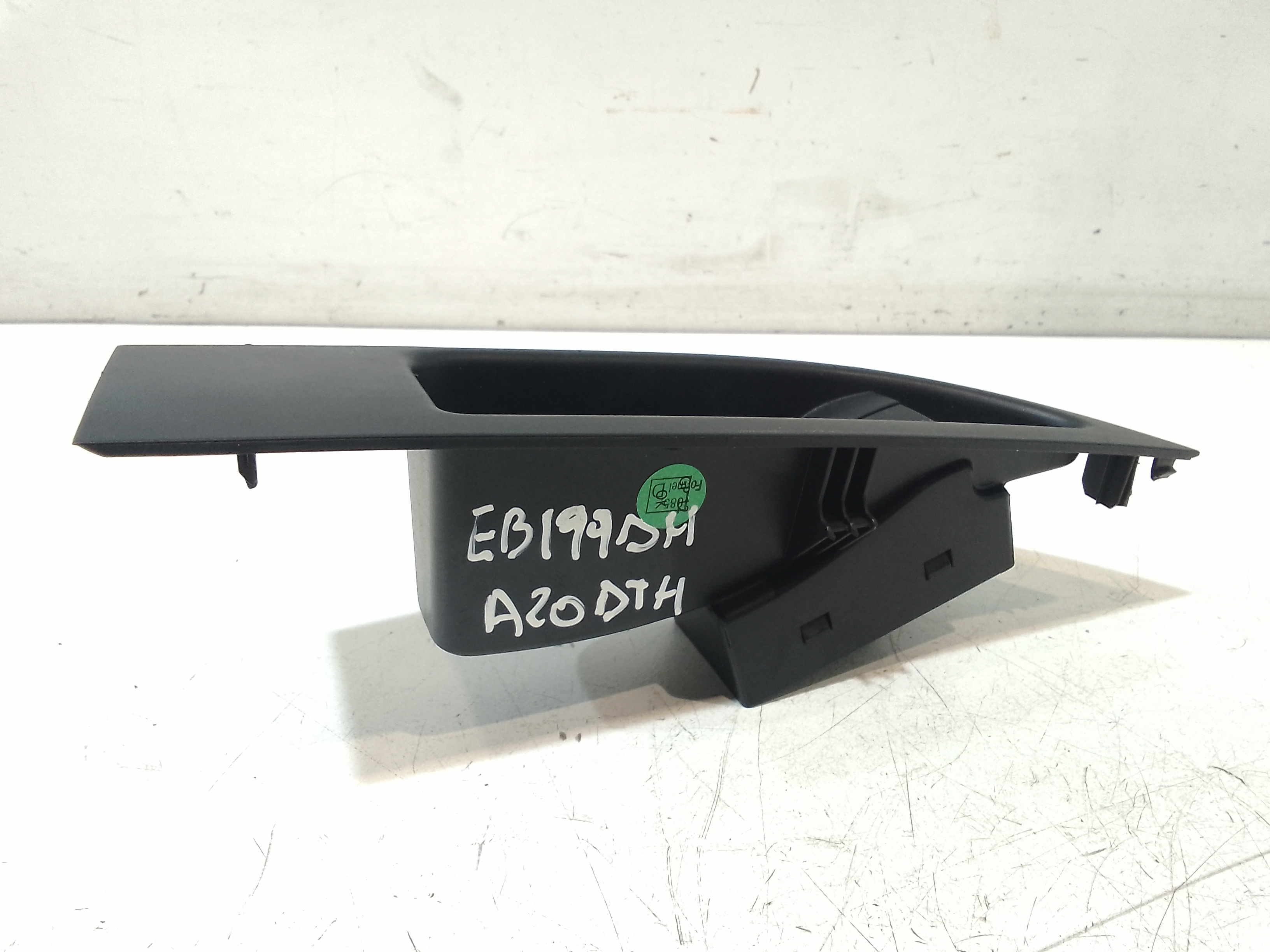 Pulsantiera Posteriore Destra per Opel Astra J (2009 - In produzione)