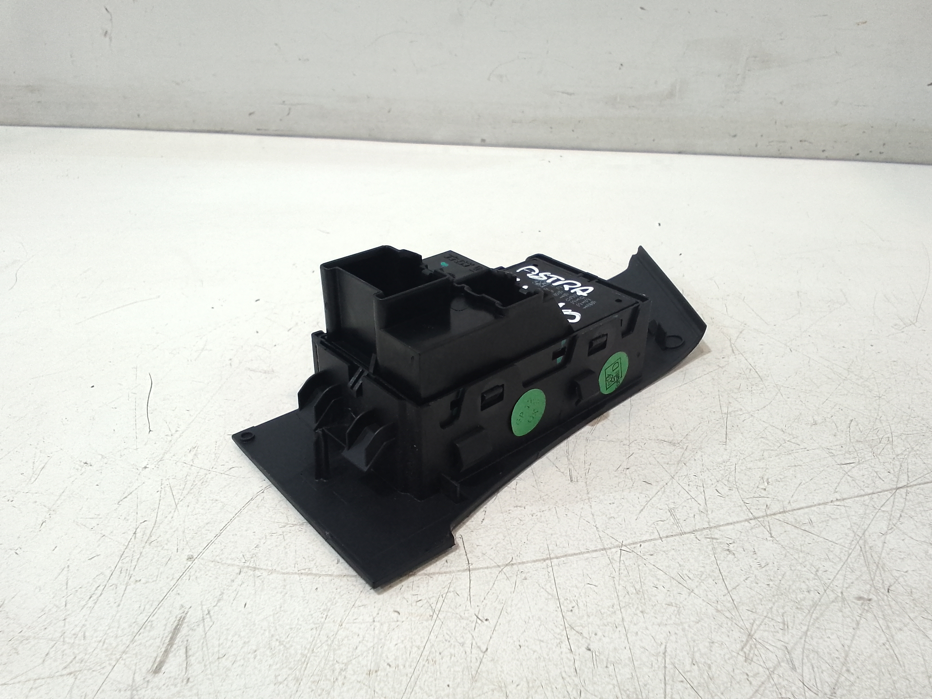 Pulsantiera Anteriore Destra Passeggero per Opel Astra J (2009 - In produzione)