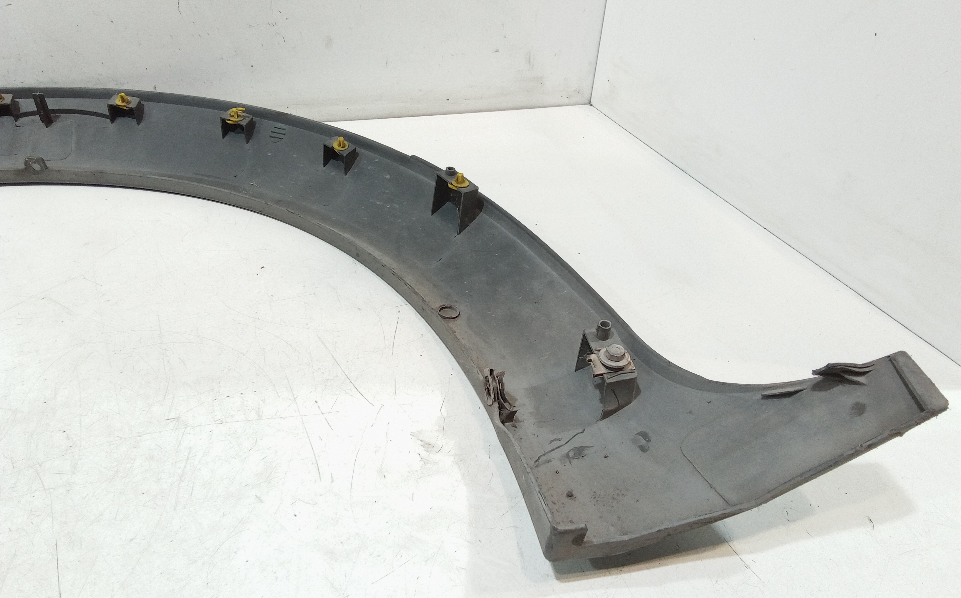 Modanatura parafango ant SX guida per Ford Transit Connect 2 Serie (2006 - 2009)