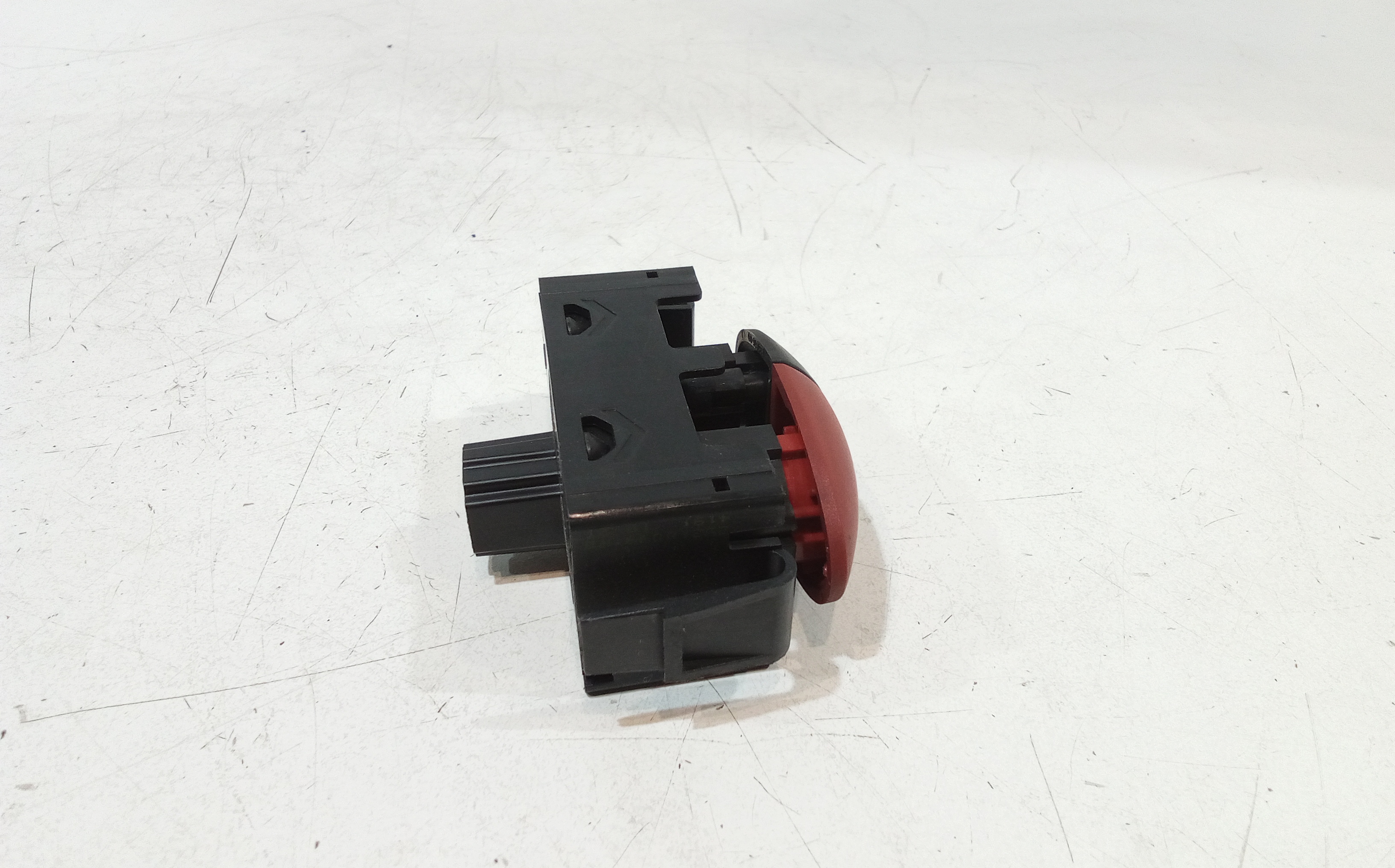 Pulsante luci di emergenza per Renault Twingo Ii Serie  (07>14) (2007 - 2014)