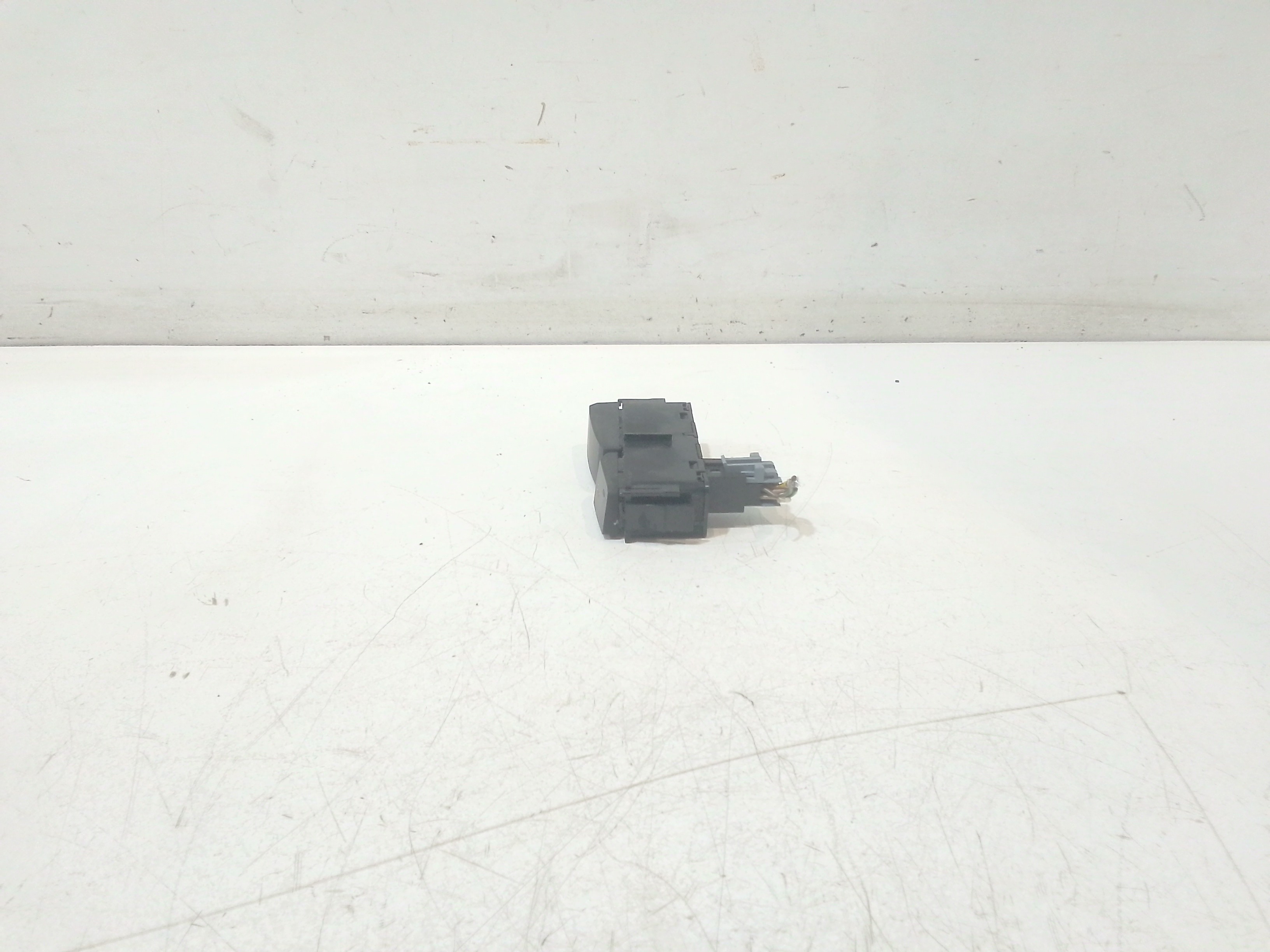 Pulsantiera sensore di parcheggio per Opel Astra J (2009 - In produzione)