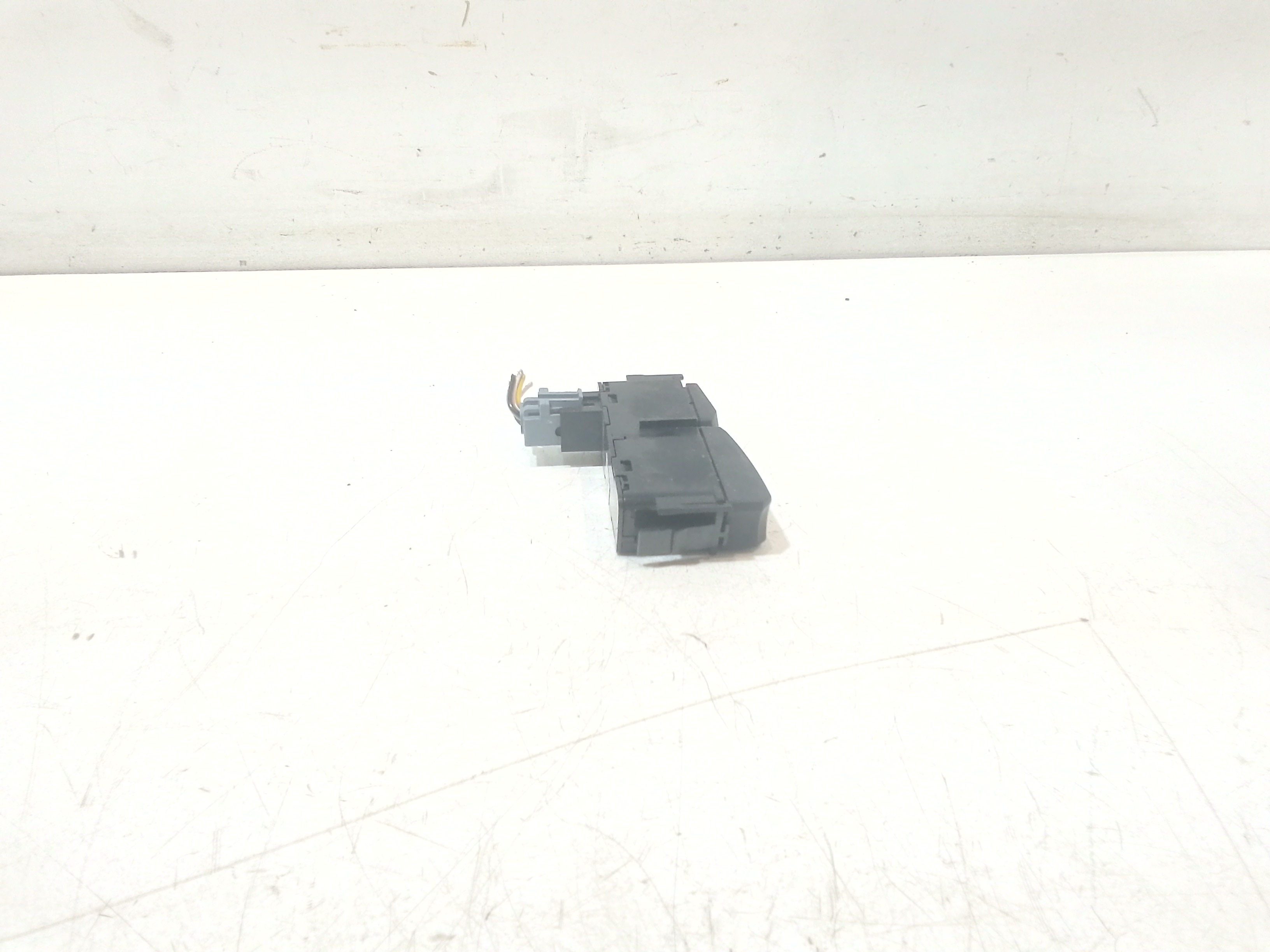 Pulsantiera sensore di parcheggio per Opel Astra J (2009 - In produzione)