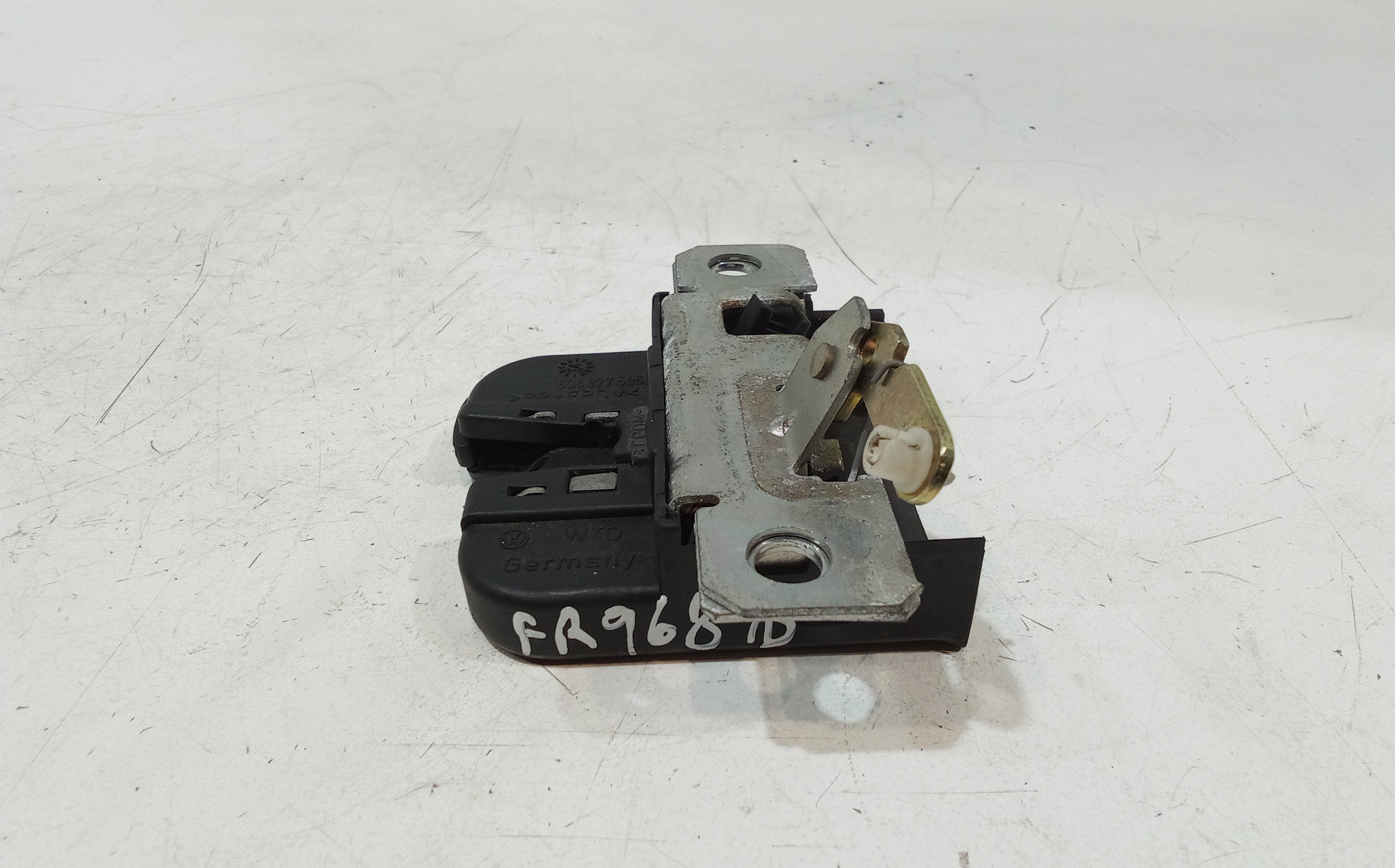 Serratura Cofano Posteriore per Volkswagen Polo 4 Serie (2001 - 2009)