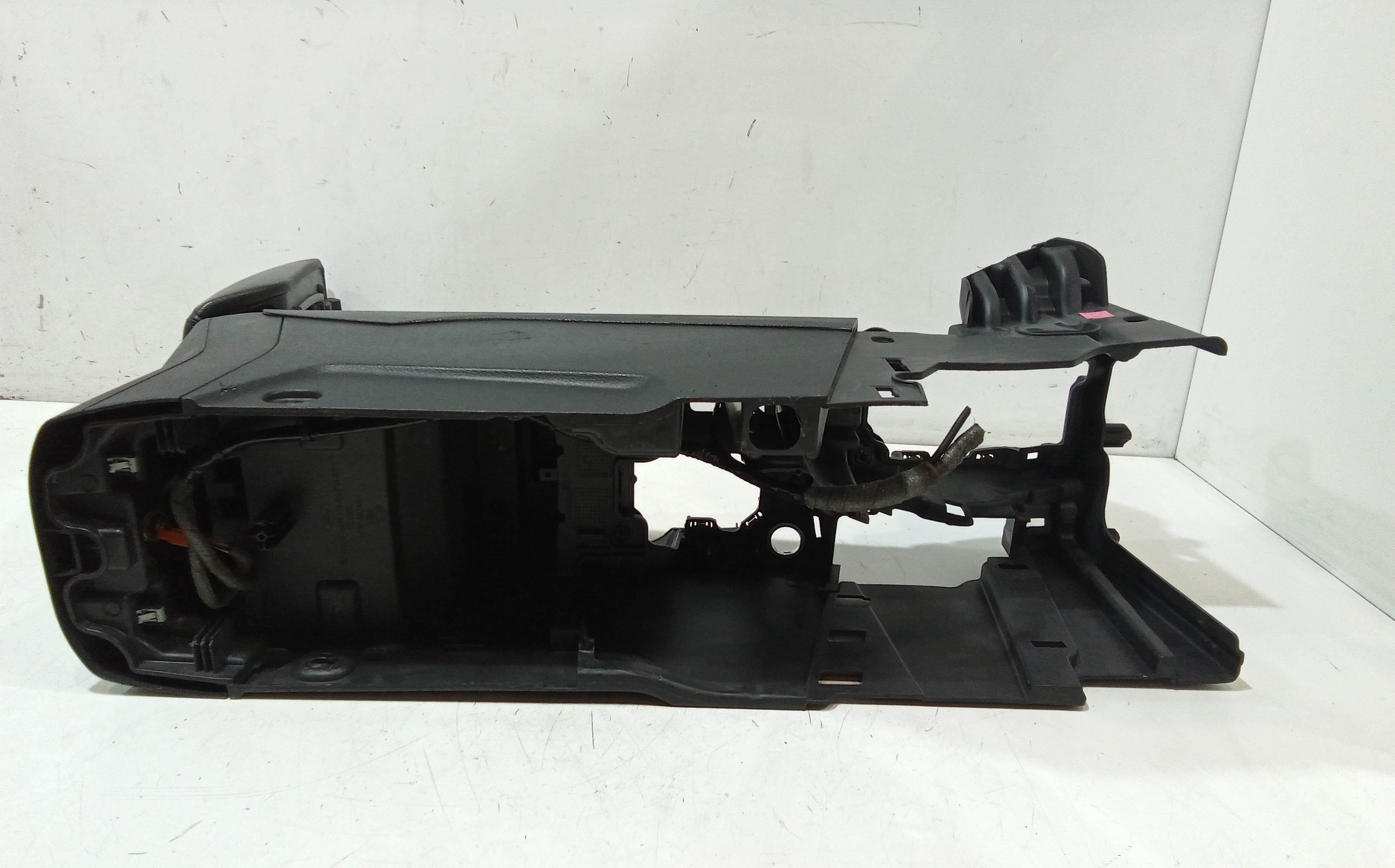 Tunnel centrale per Ford Focus Berlina 5 Serie (2011 - 2014)