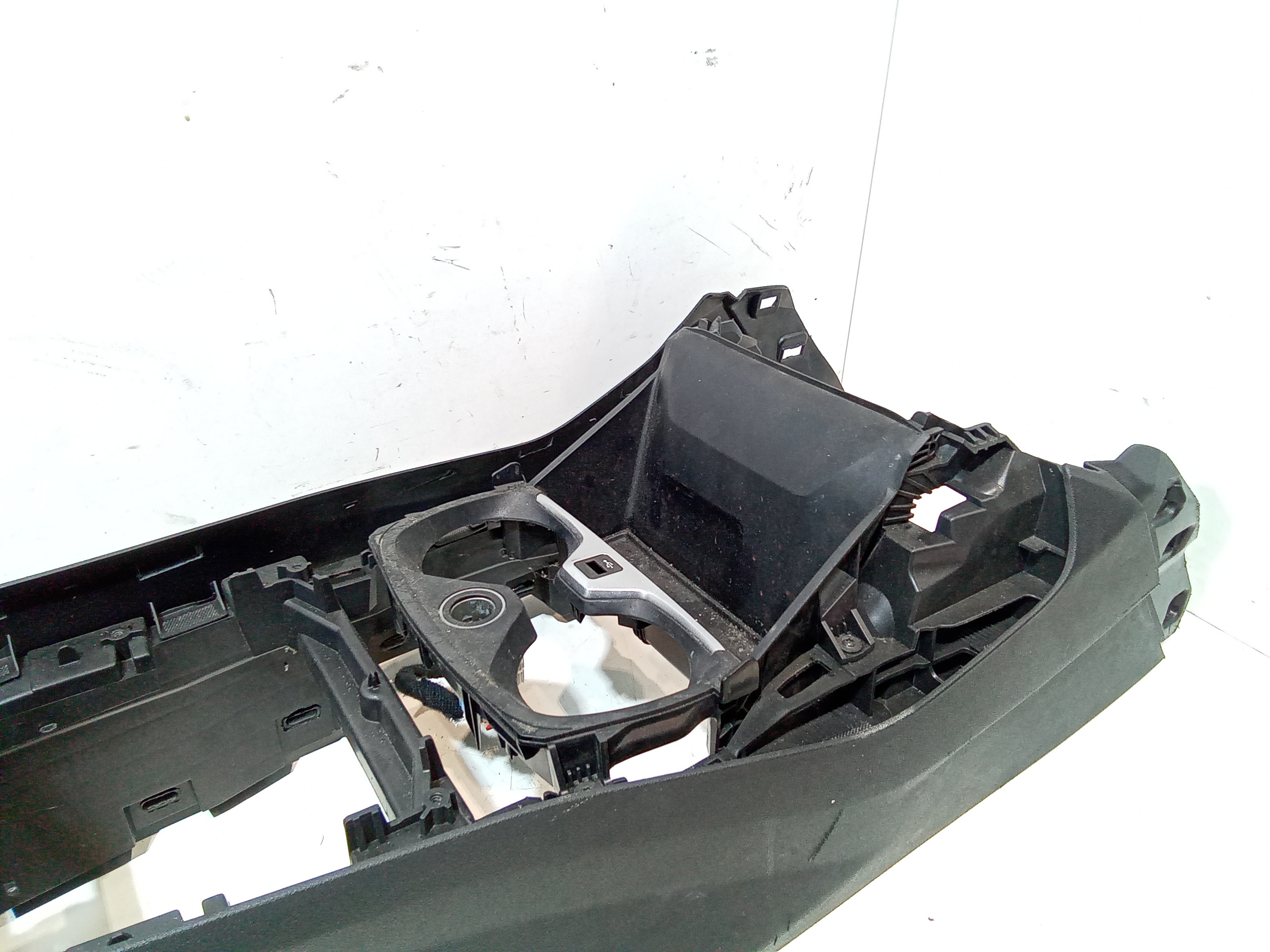 Tunnel centrale per Bmw Serie 1 F40 (19>) (2019 - In produzione)