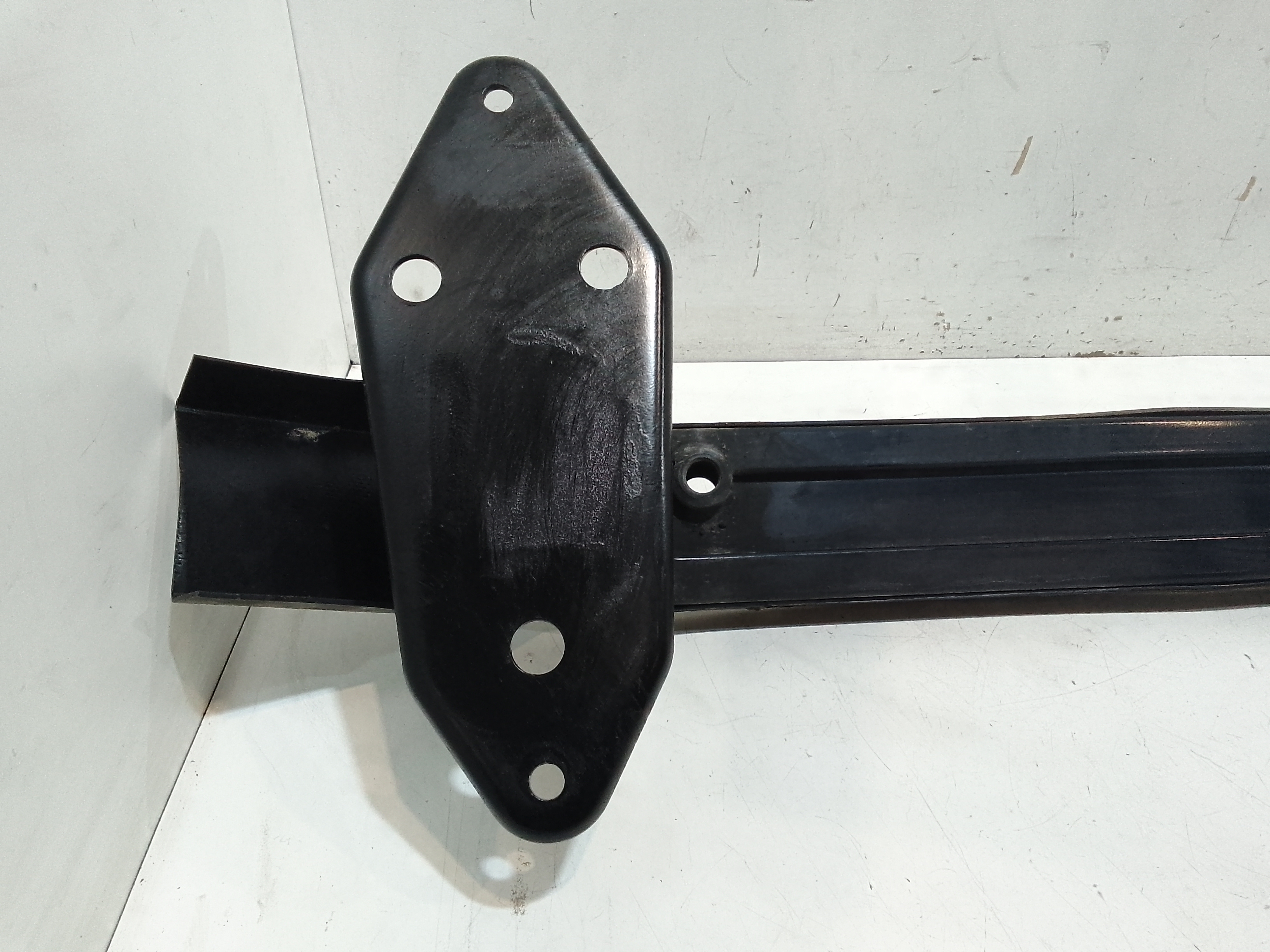 Supporto paraurti anteriore per Fiat Panda 2 Serie (2003 - 2010)