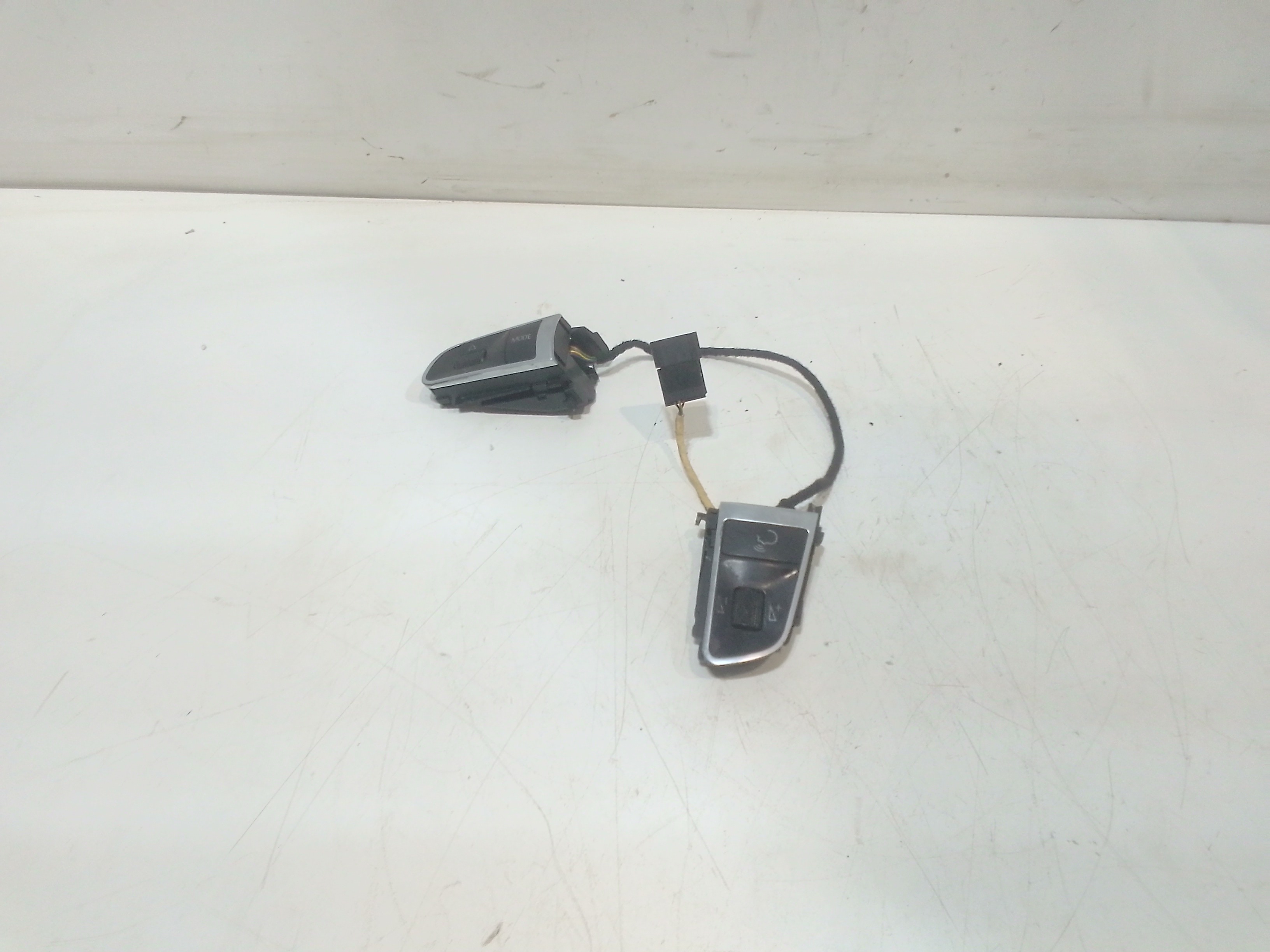 Comandi al volante multifunzione per Audi A4 Avant (8k5) (08>15) (2008 - 2015)