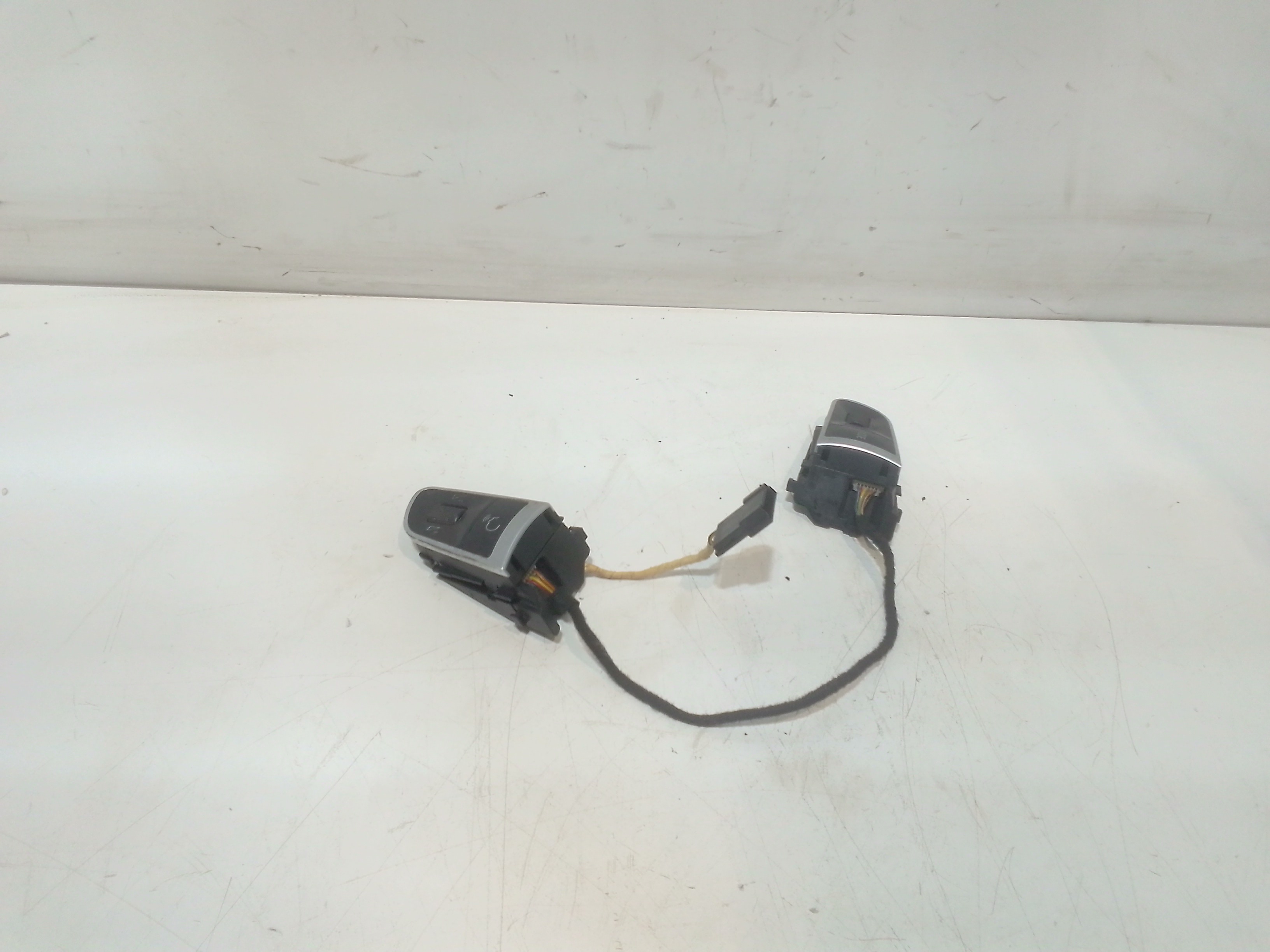 Comandi al volante multifunzione per Audi A4 Avant (8k5) (08>15) (2008 - 2015)