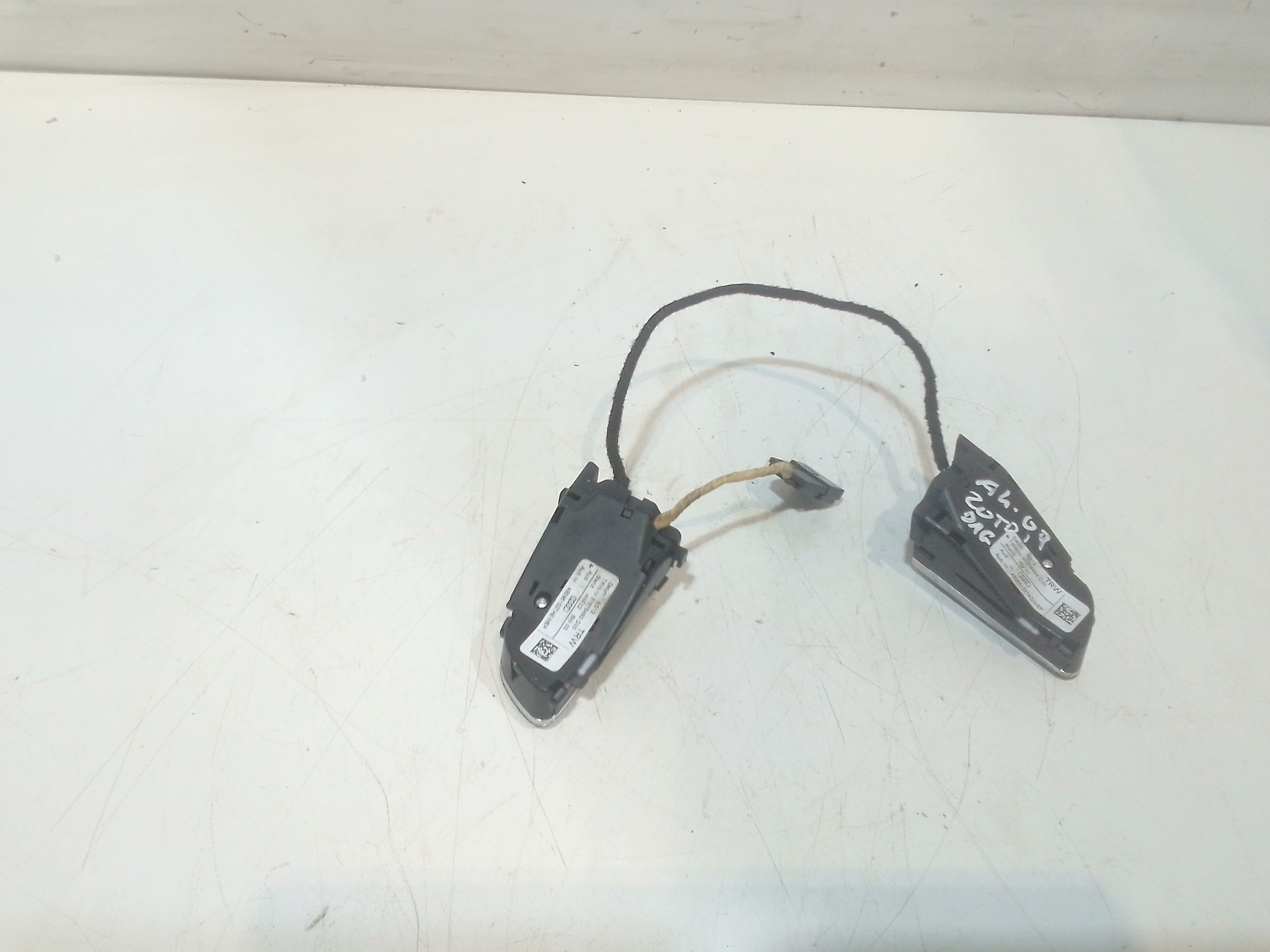 Comandi al volante multifunzione per Audi A4 Avant (8k5) (08>15) (2008 - 2015)