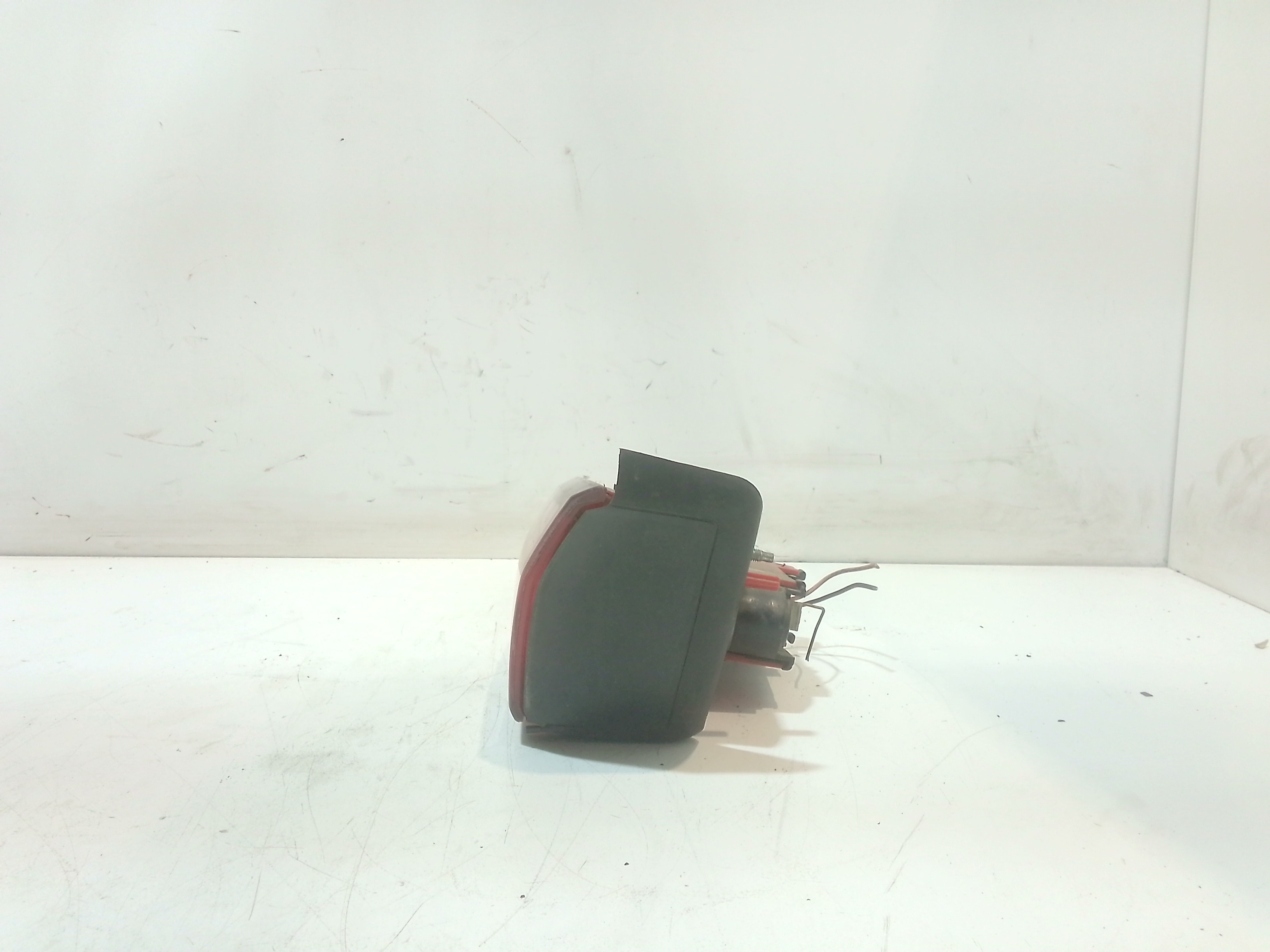 Stop Posteriore Destro Integrato nel Portello per Alfa Romeo 156 Berlina Serie (932_) (03>05) (2003 - 2005)