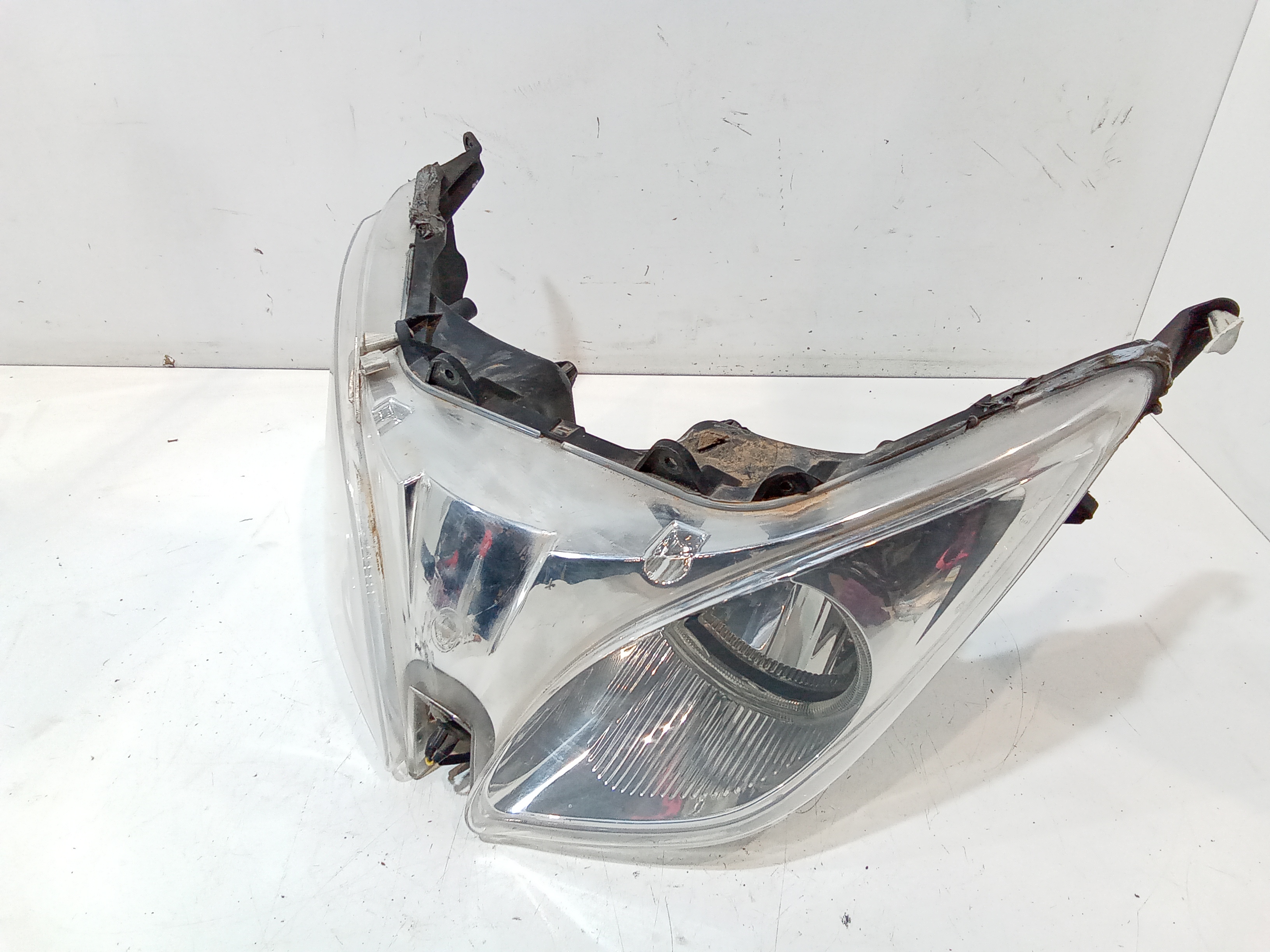 Faro anteriore per Aprilia Atlantic 200cc (2004 - 2011)