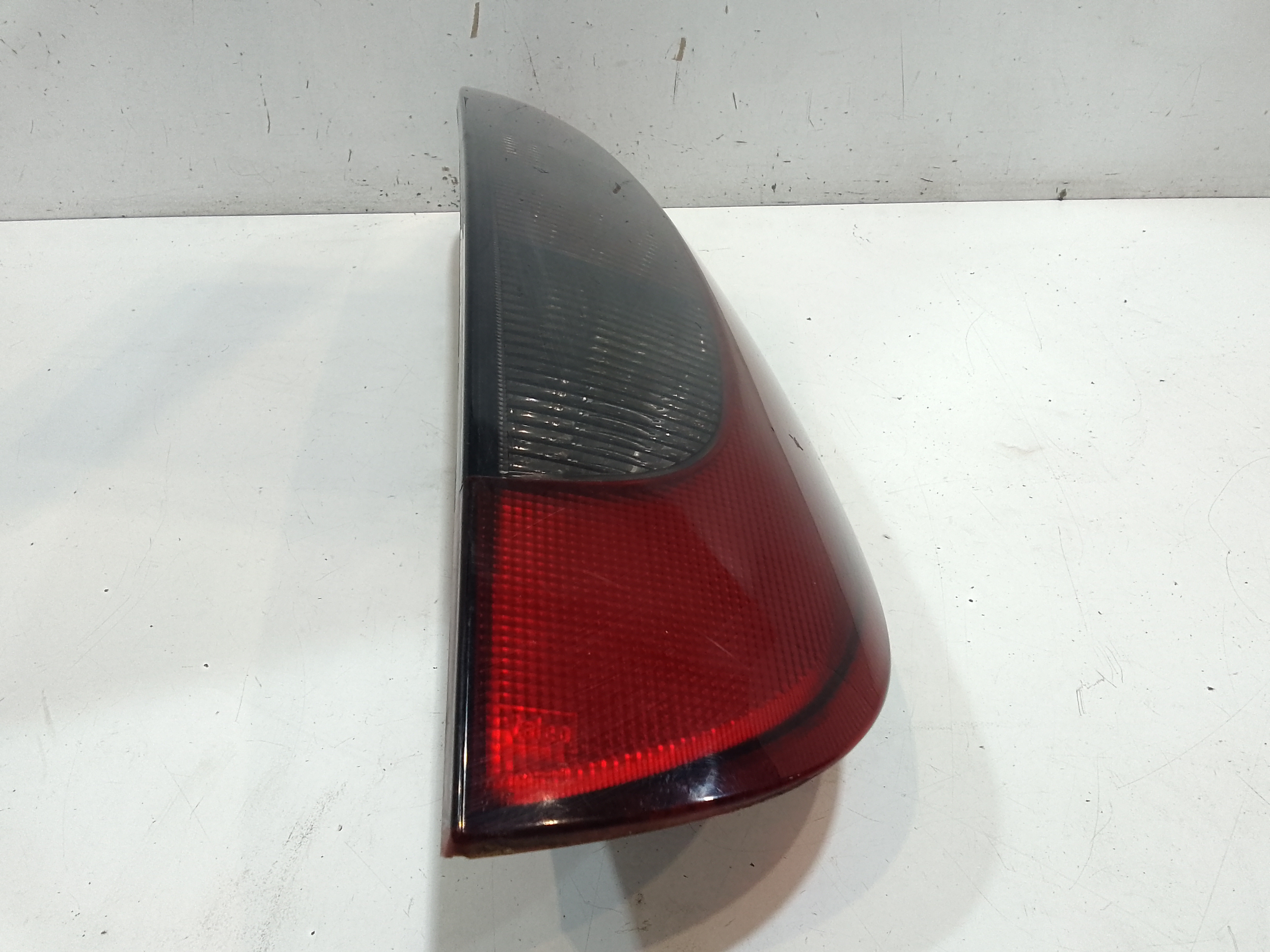 Stop fanale posteriore Destro Passeggero per Opel Corsa C 5p 1 Serie (2000 - 2003)