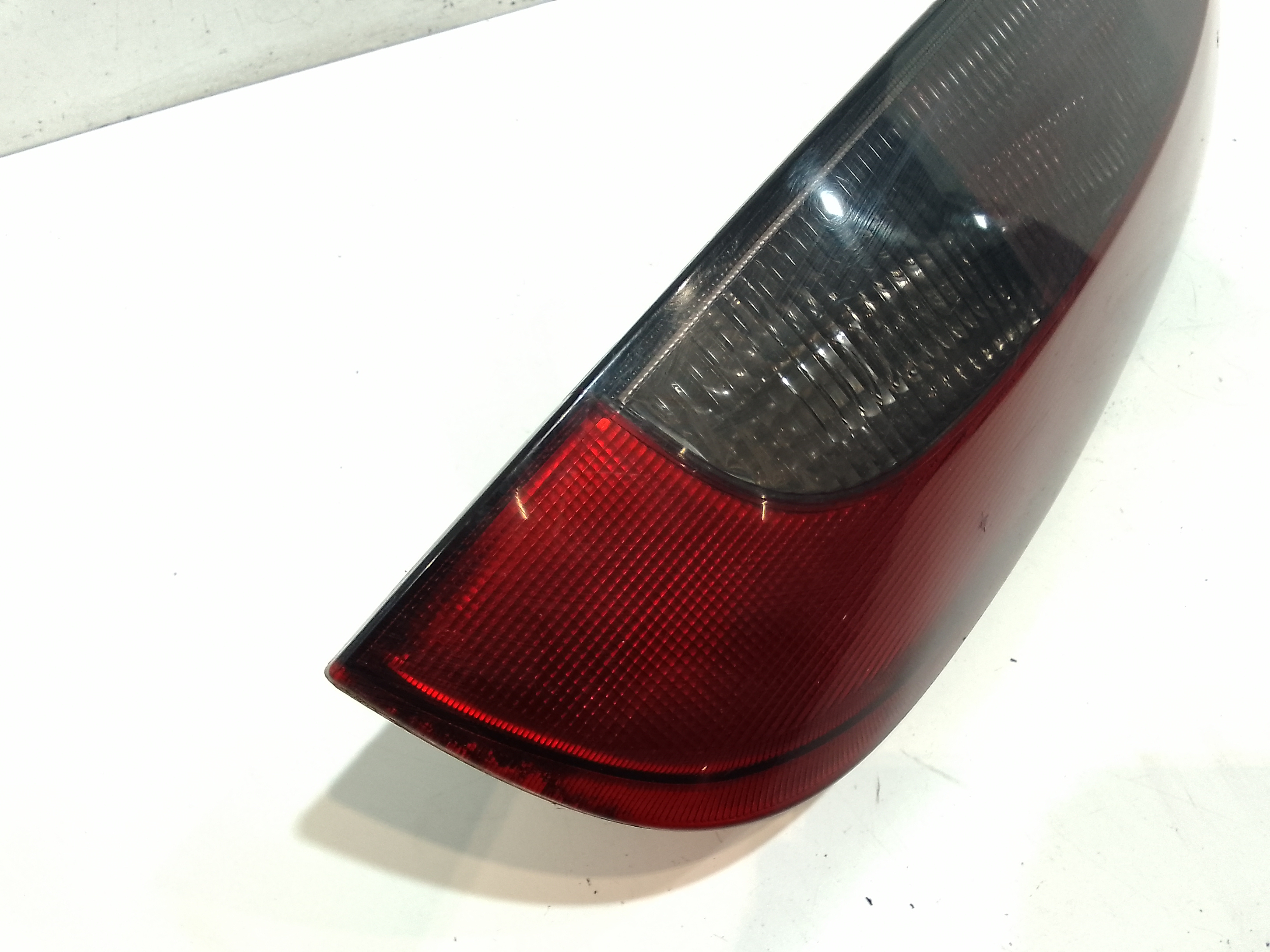 Stop fanale posteriore Destro Passeggero per Opel Corsa C 5p 1 Serie (2000 - 2003)