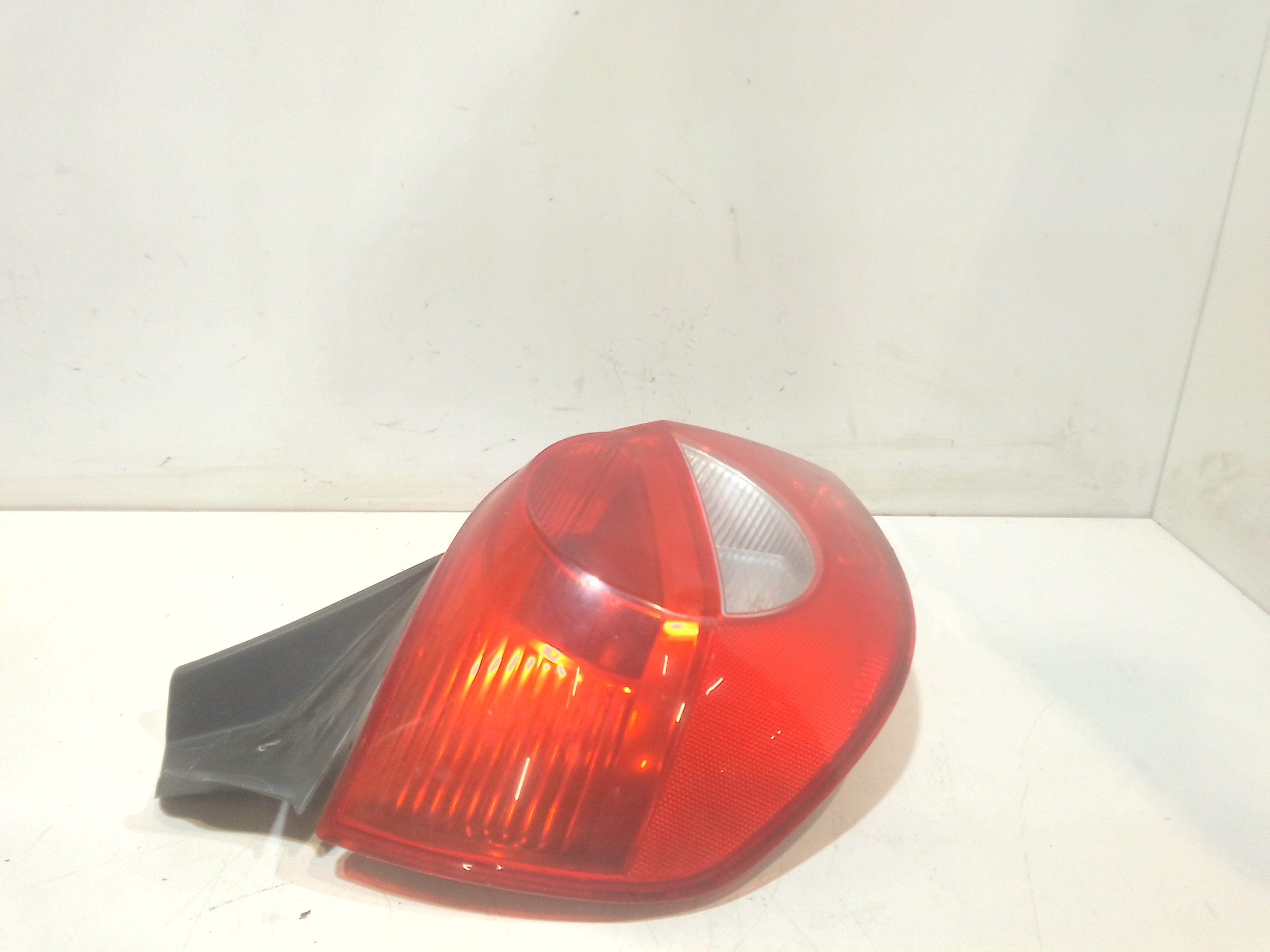 Stop fanale Posteriore sinistro lato Guida per Renault Clio Serie (04>08) (2004 - 2008)